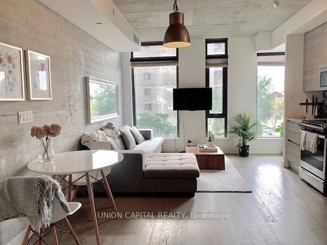 111 Bathurst Street, #303
