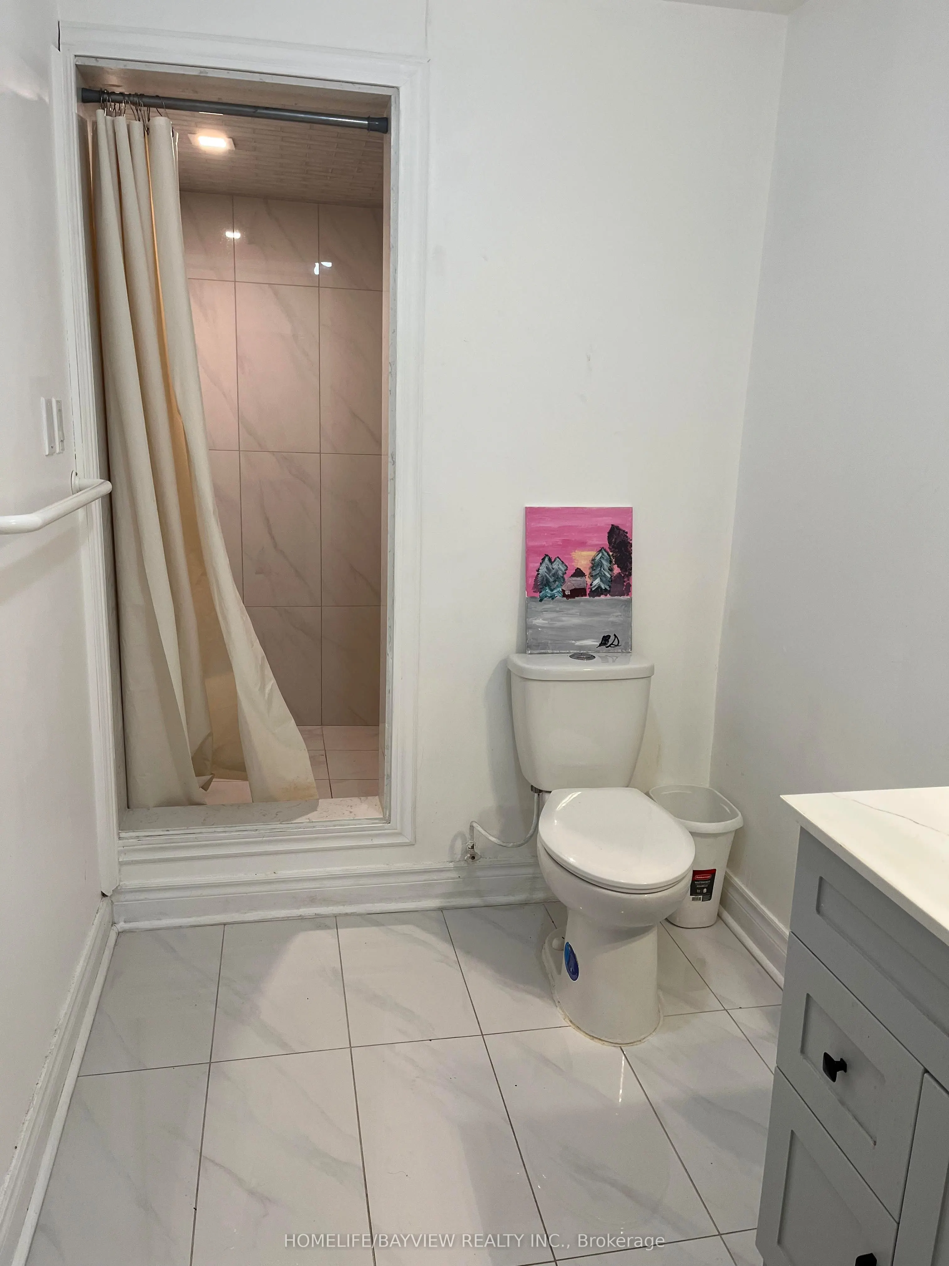 255 Finch Avenue E, #B1