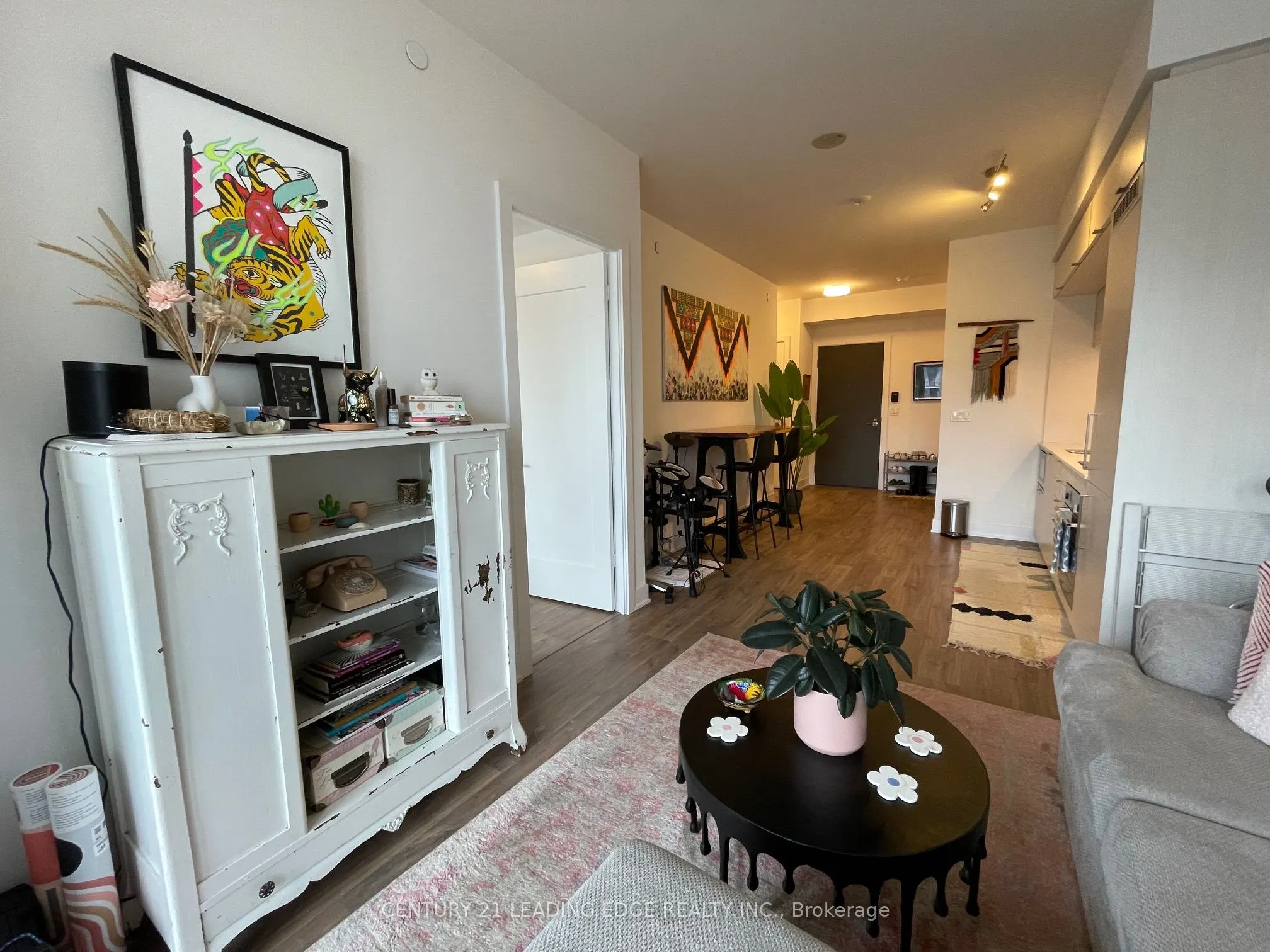 38 Cameron Street, #811