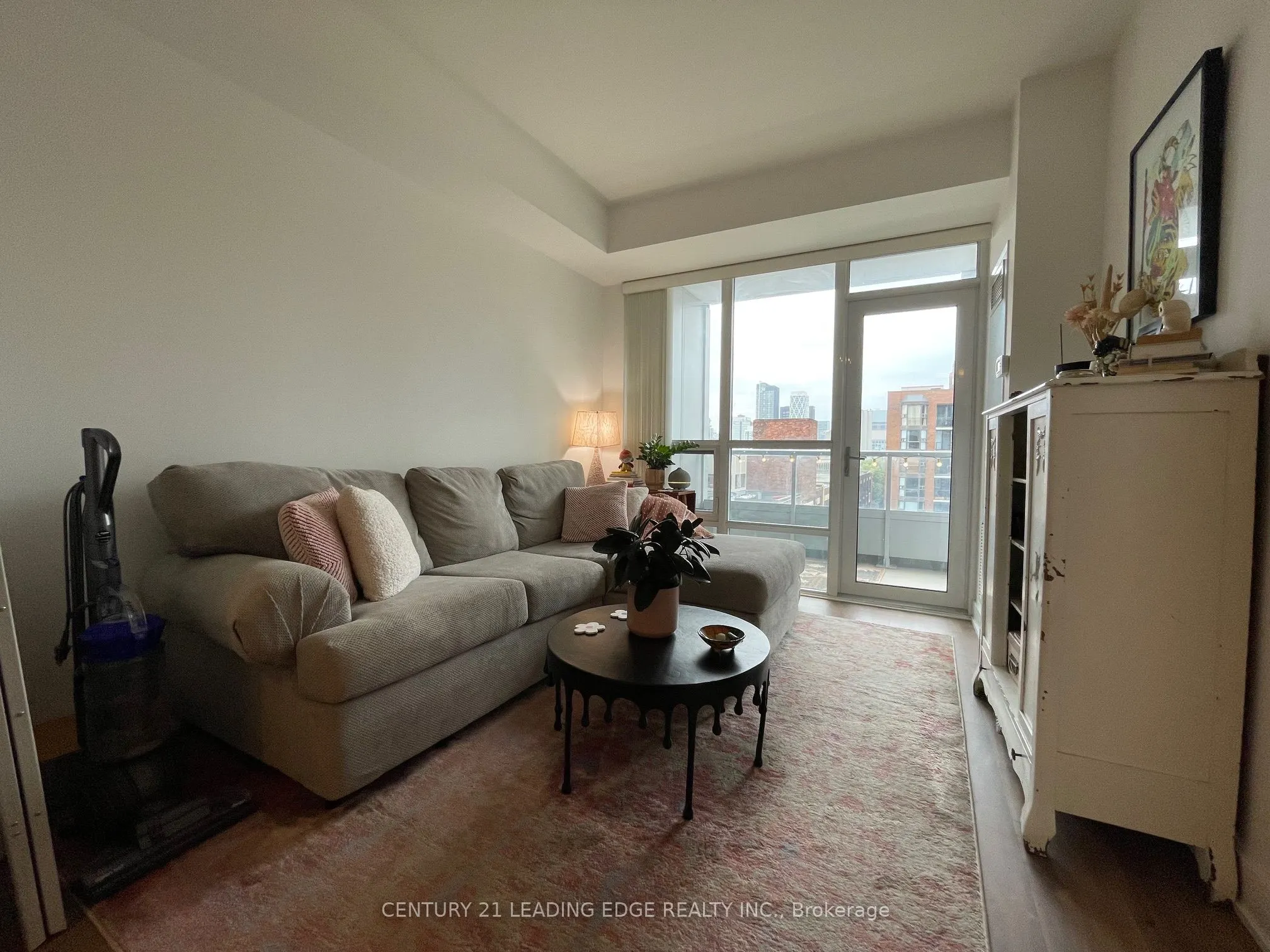 38 Cameron Street, #811
