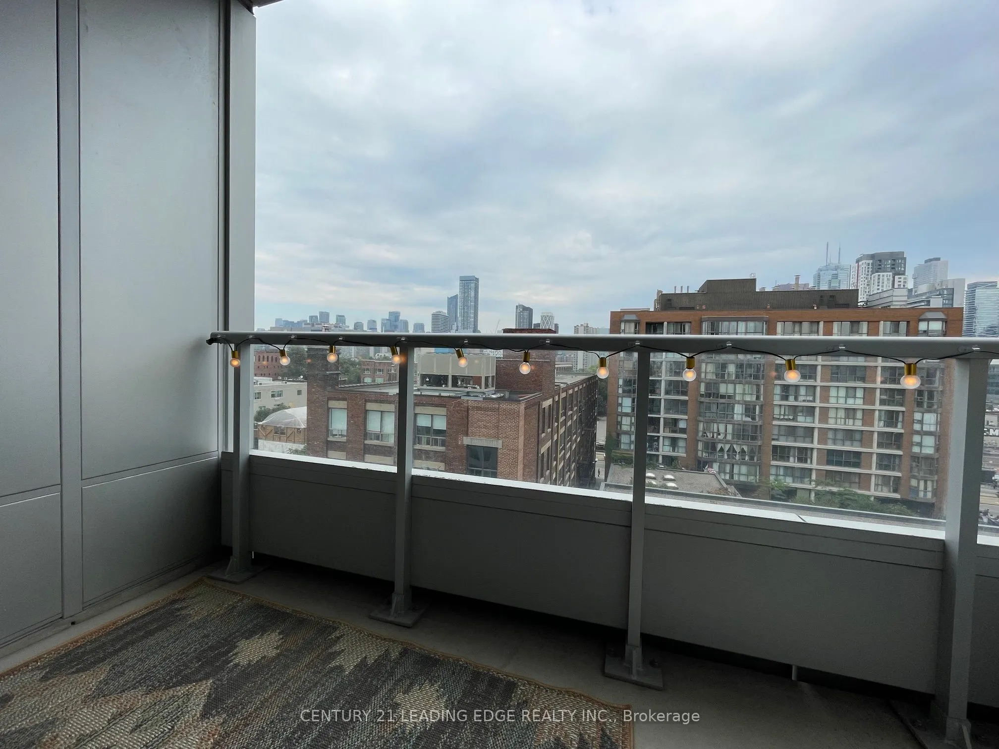 38 Cameron Street, #811