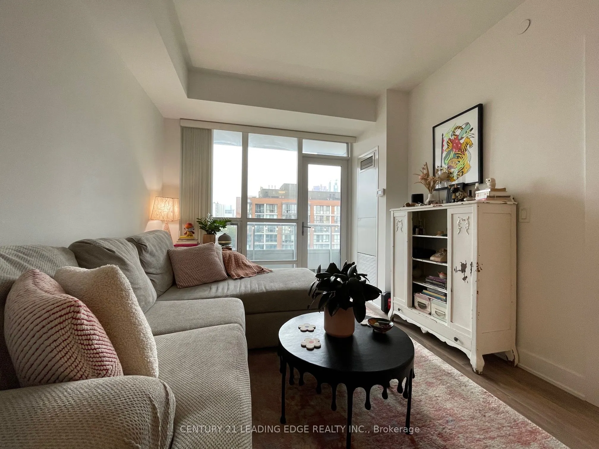 38 Cameron Street, #811