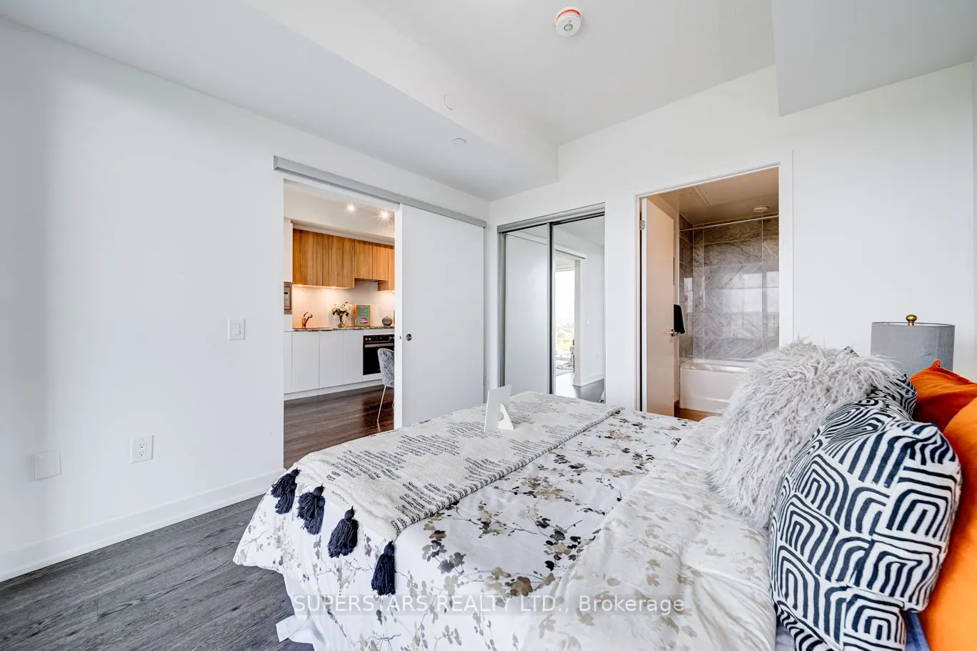 20 O'Neill Road, #922