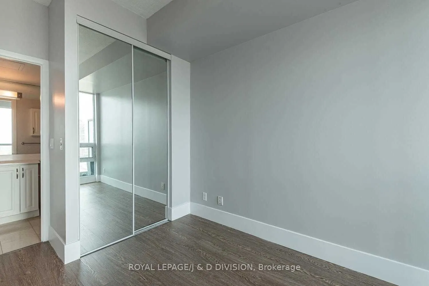 18 Yonge Street, #2409