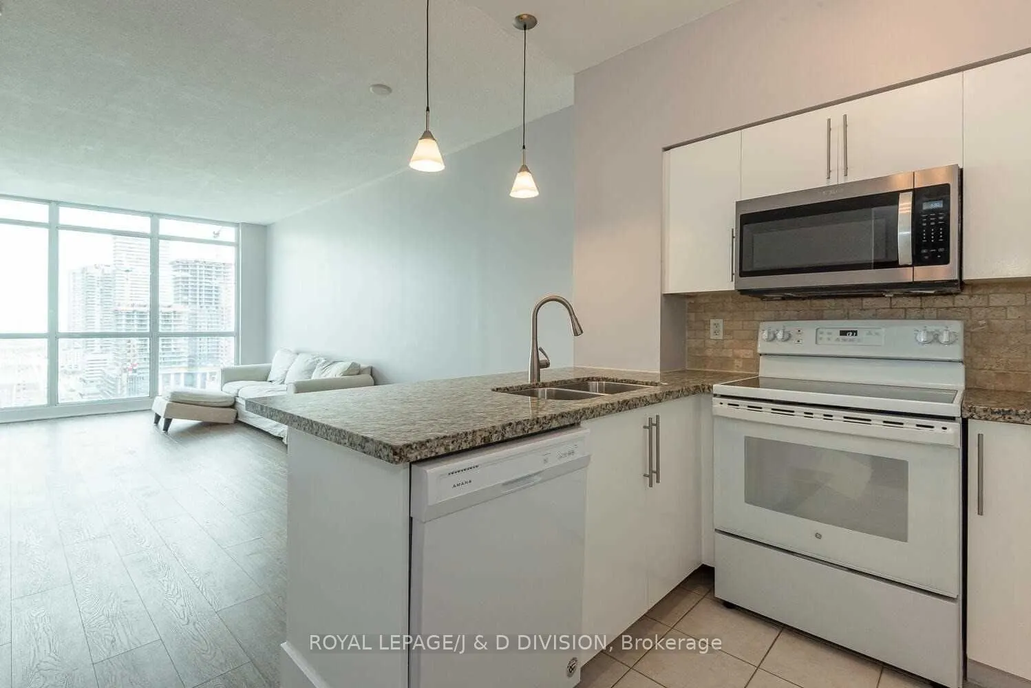 18 Yonge Street, #2409