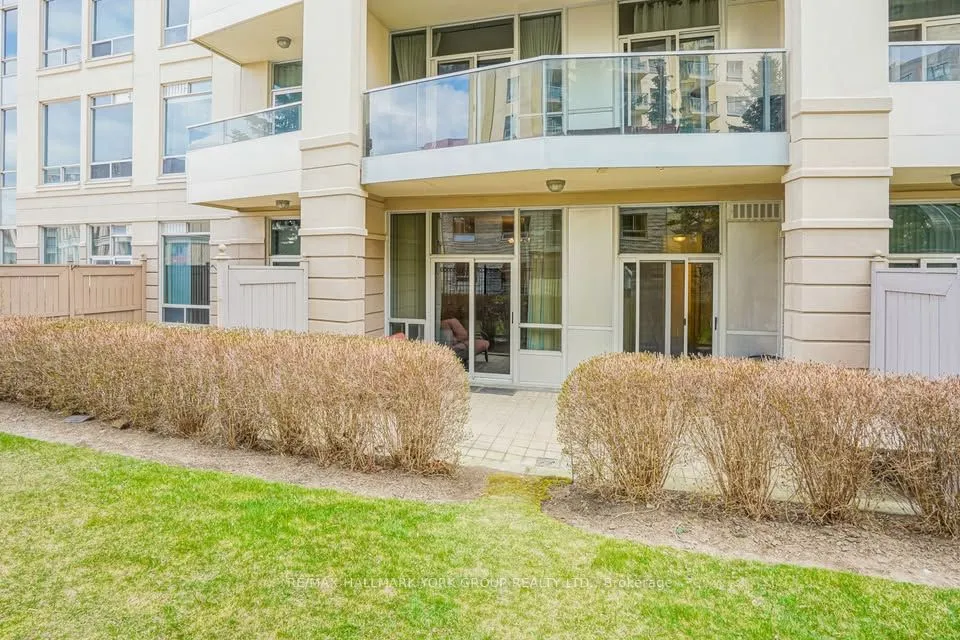 8 Rean Drive, #103