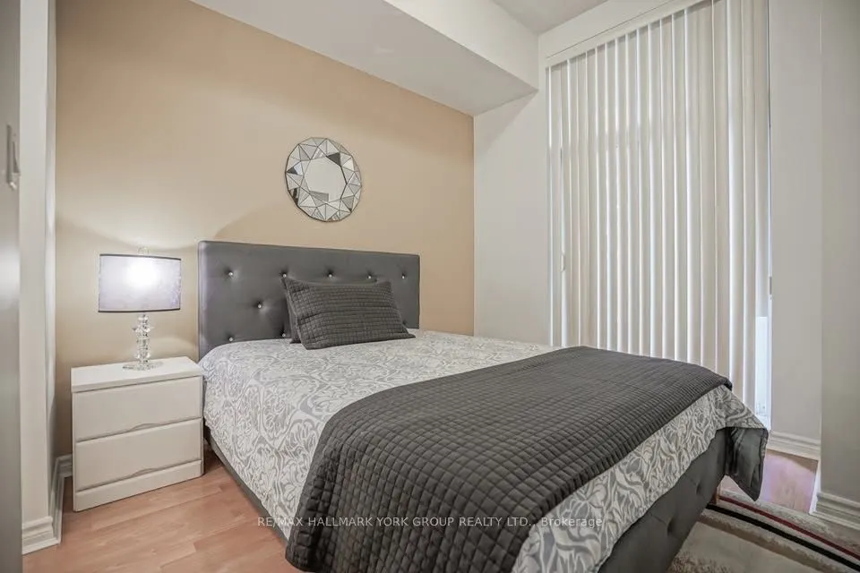 8 Rean Drive, #103
