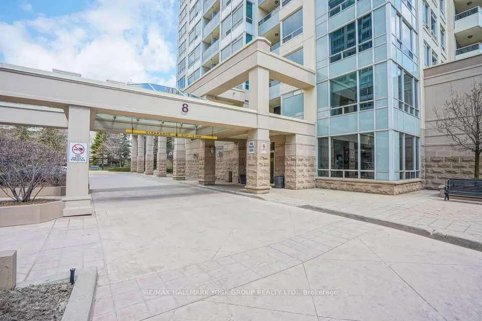 8 Rean Drive, #103