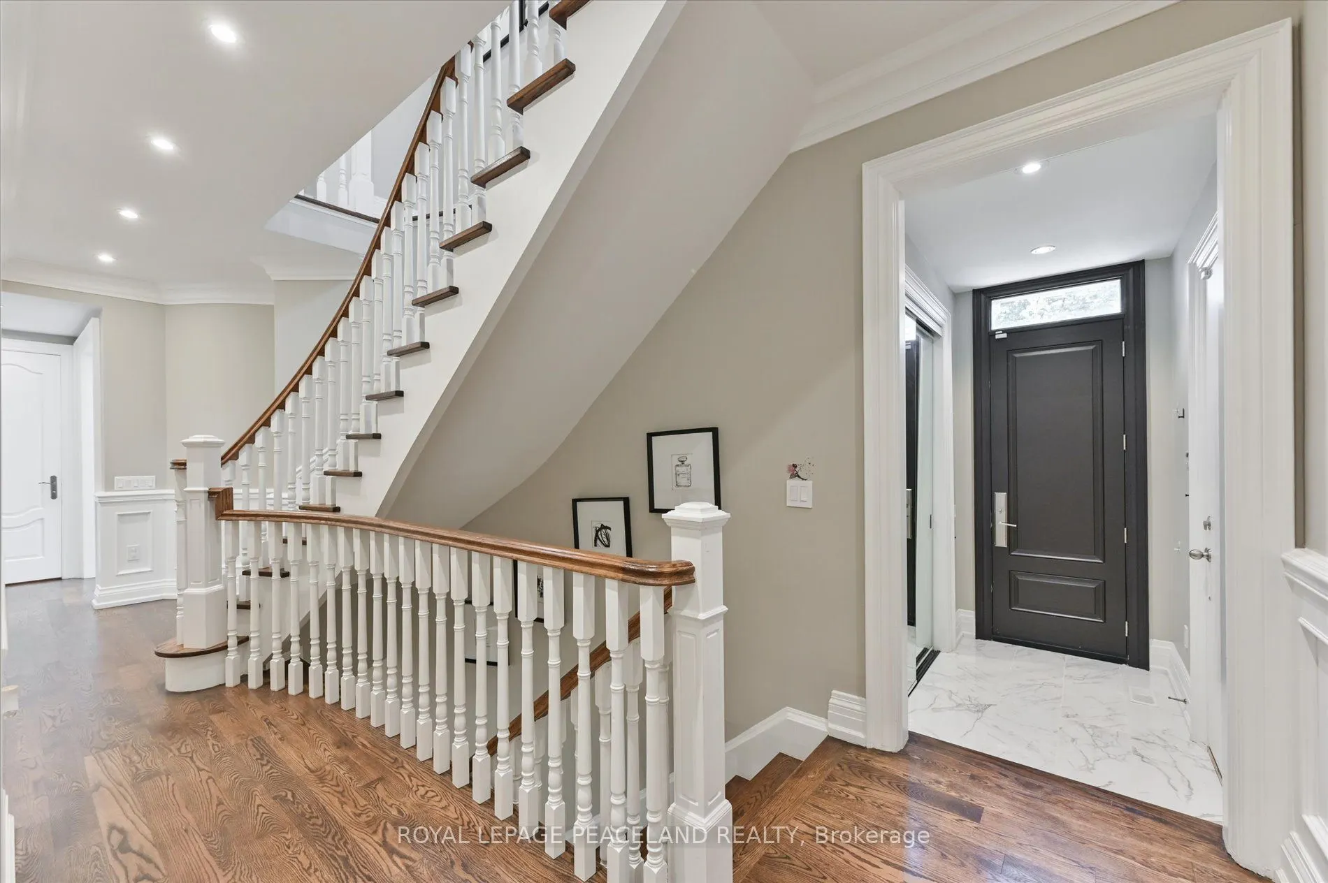 2 Flaremore Crescent