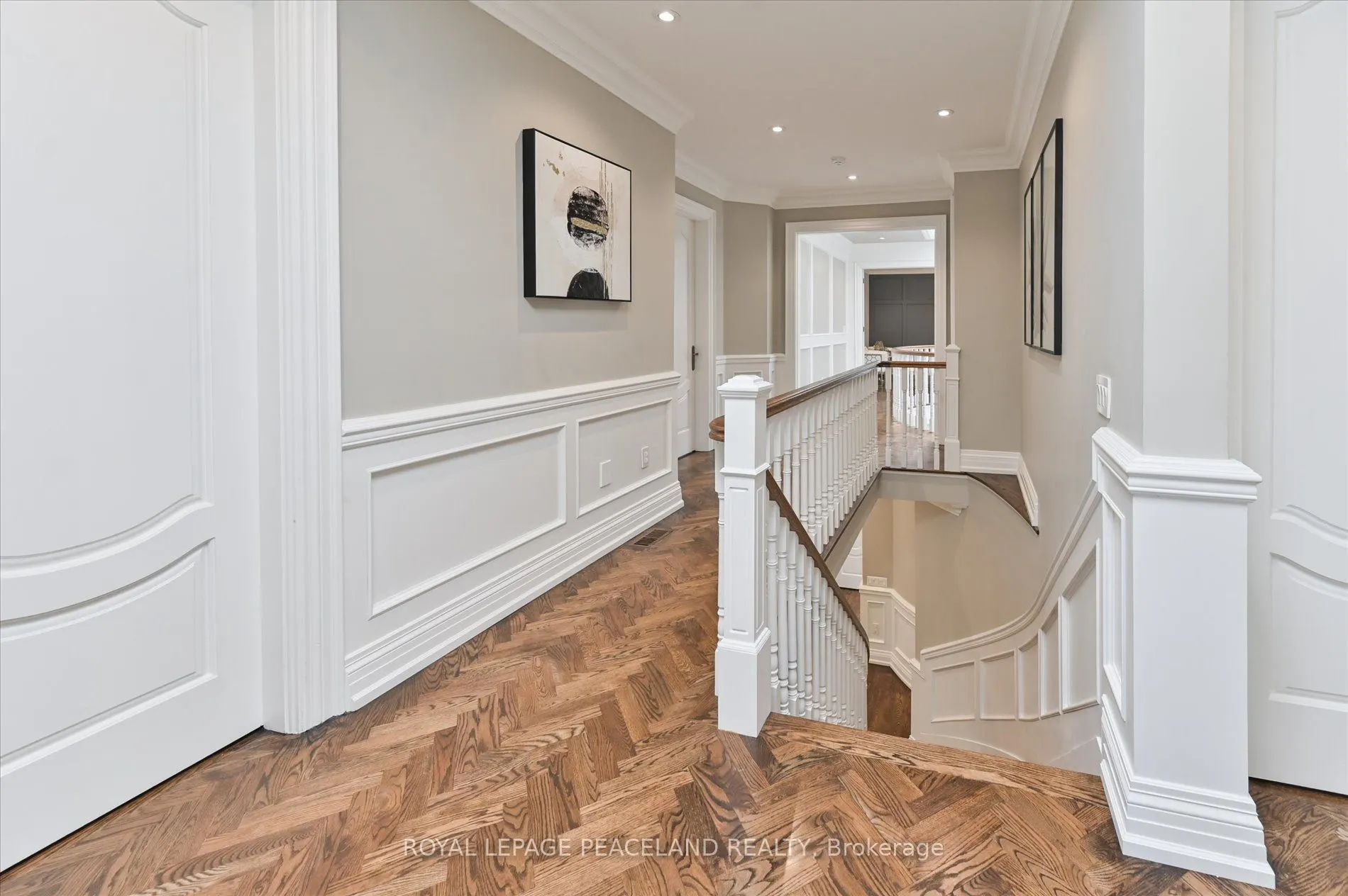 2 Flaremore Crescent