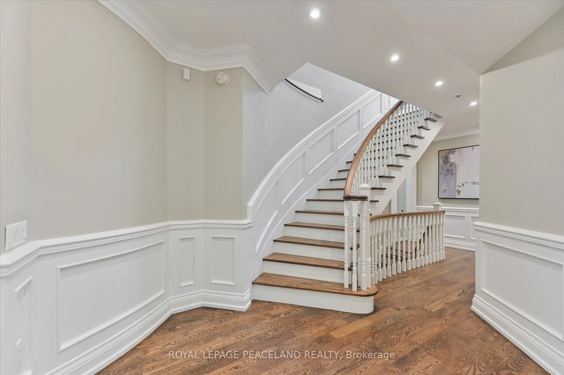 2 Flaremore Crescent