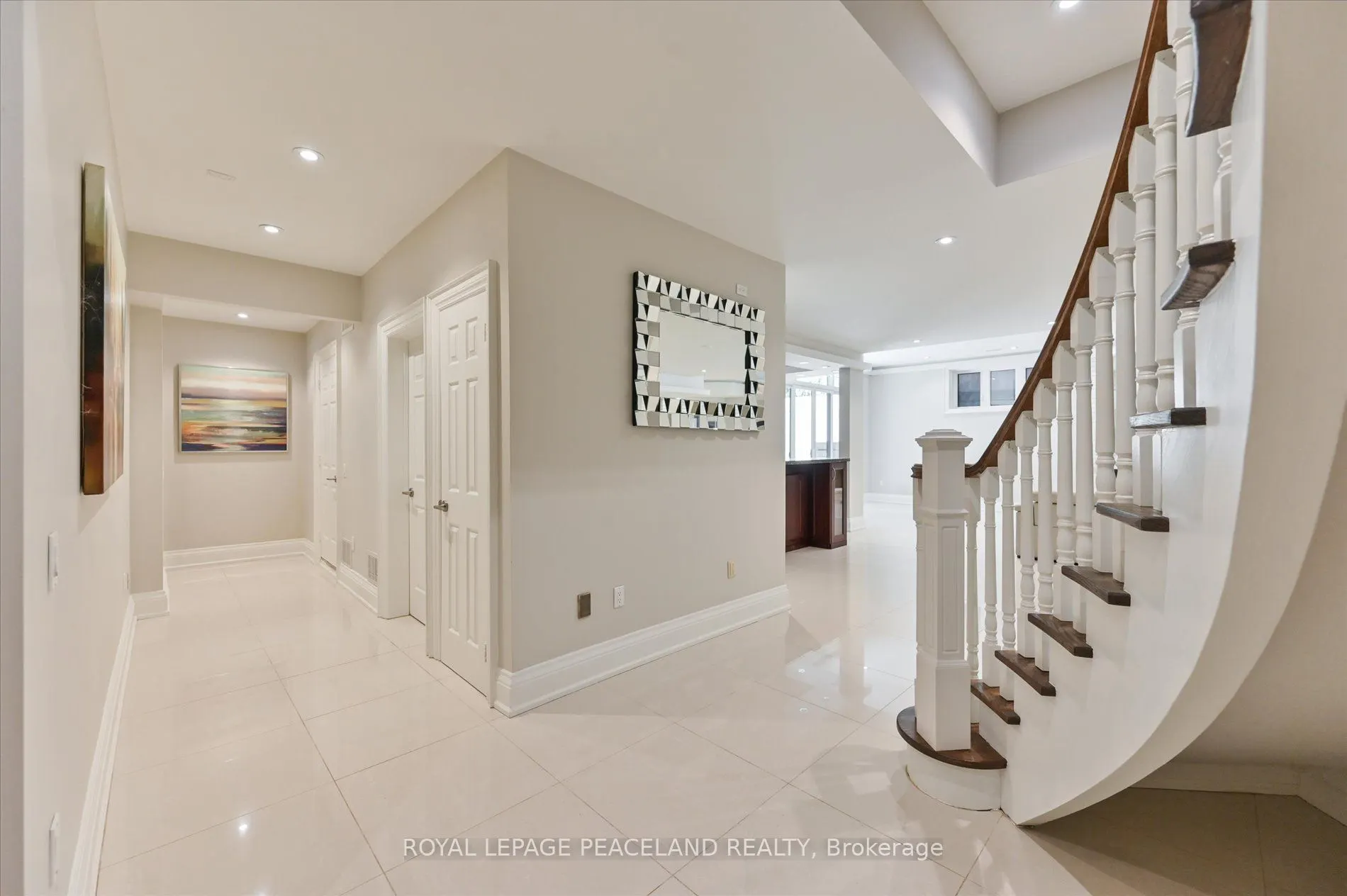 2 Flaremore Crescent