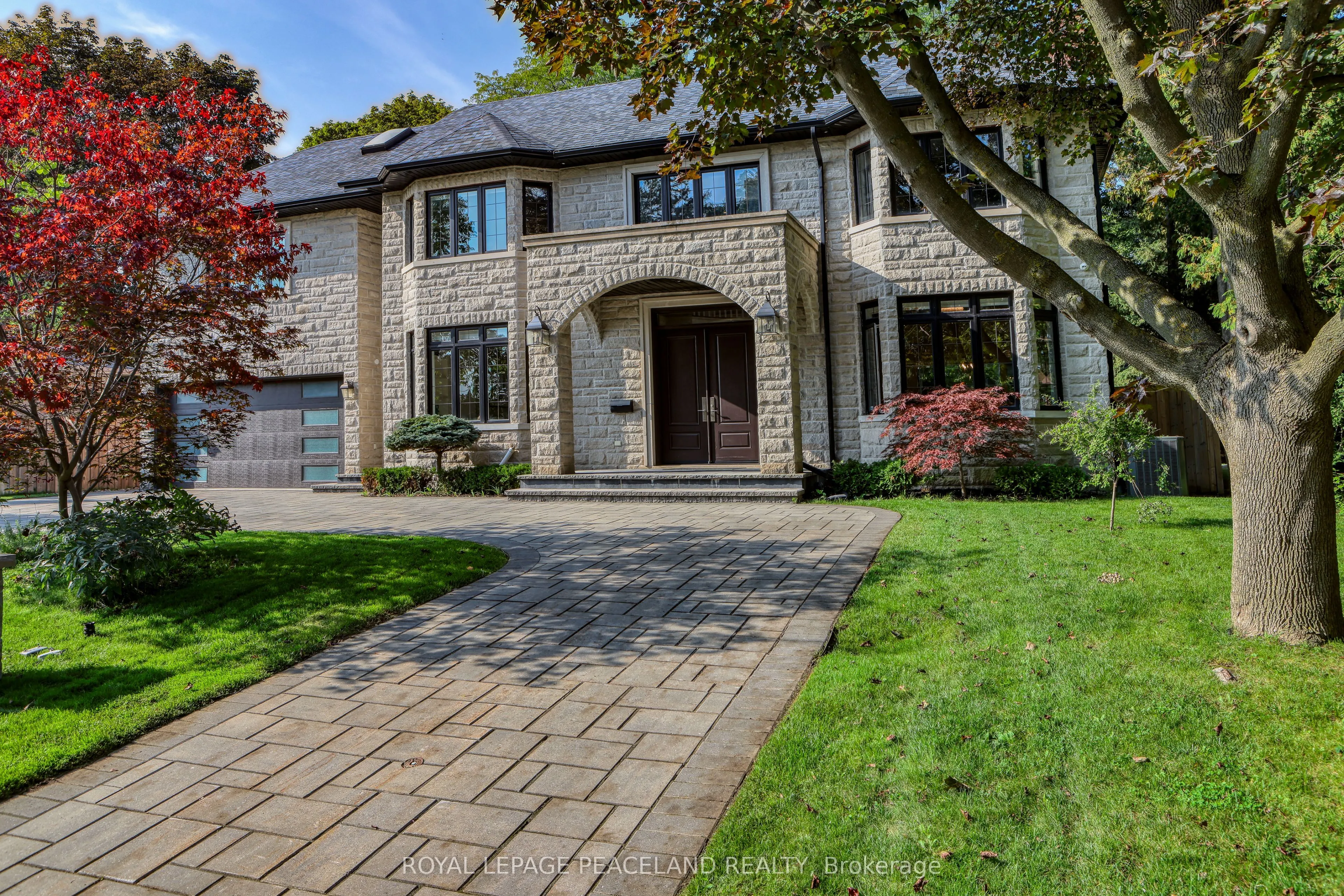 2 Flaremore Crescent