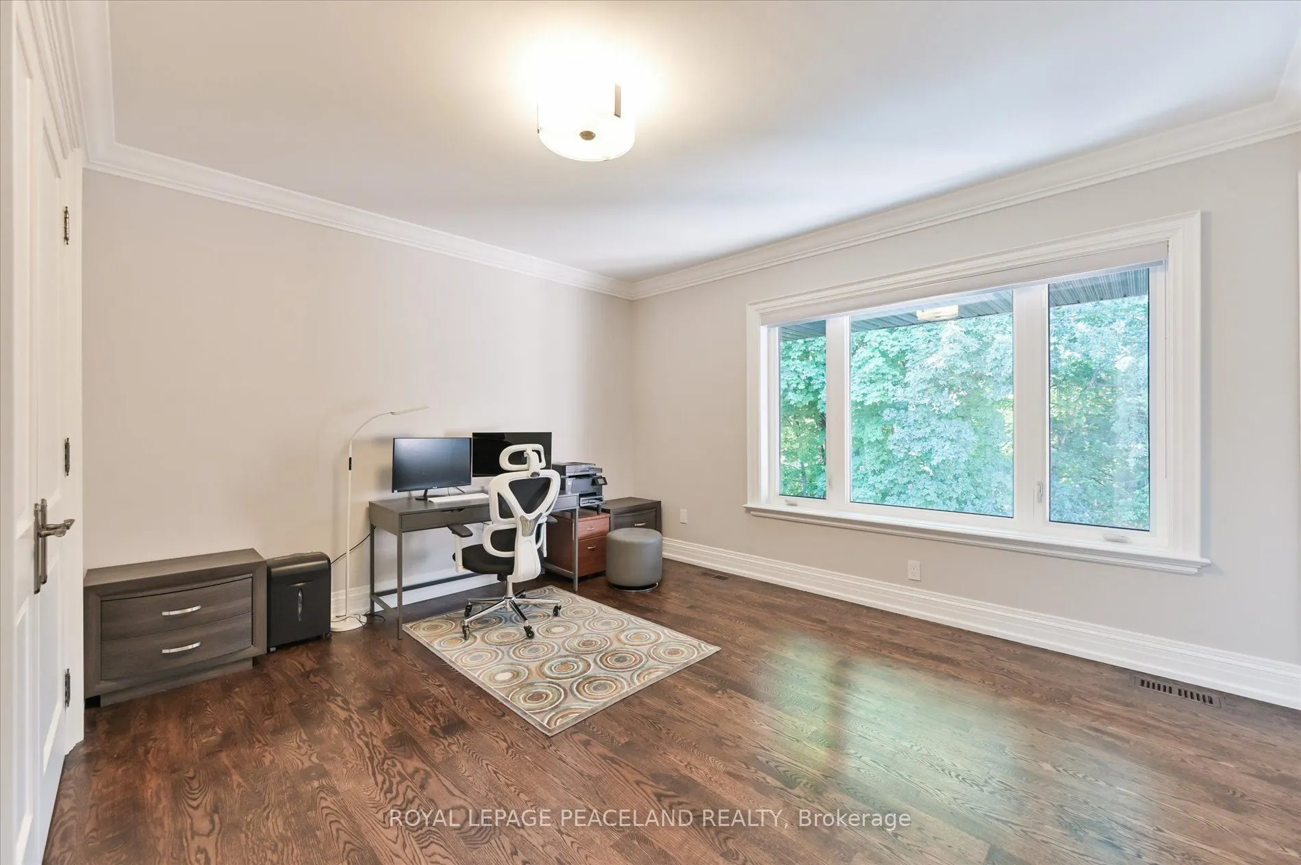 2 Flaremore Crescent