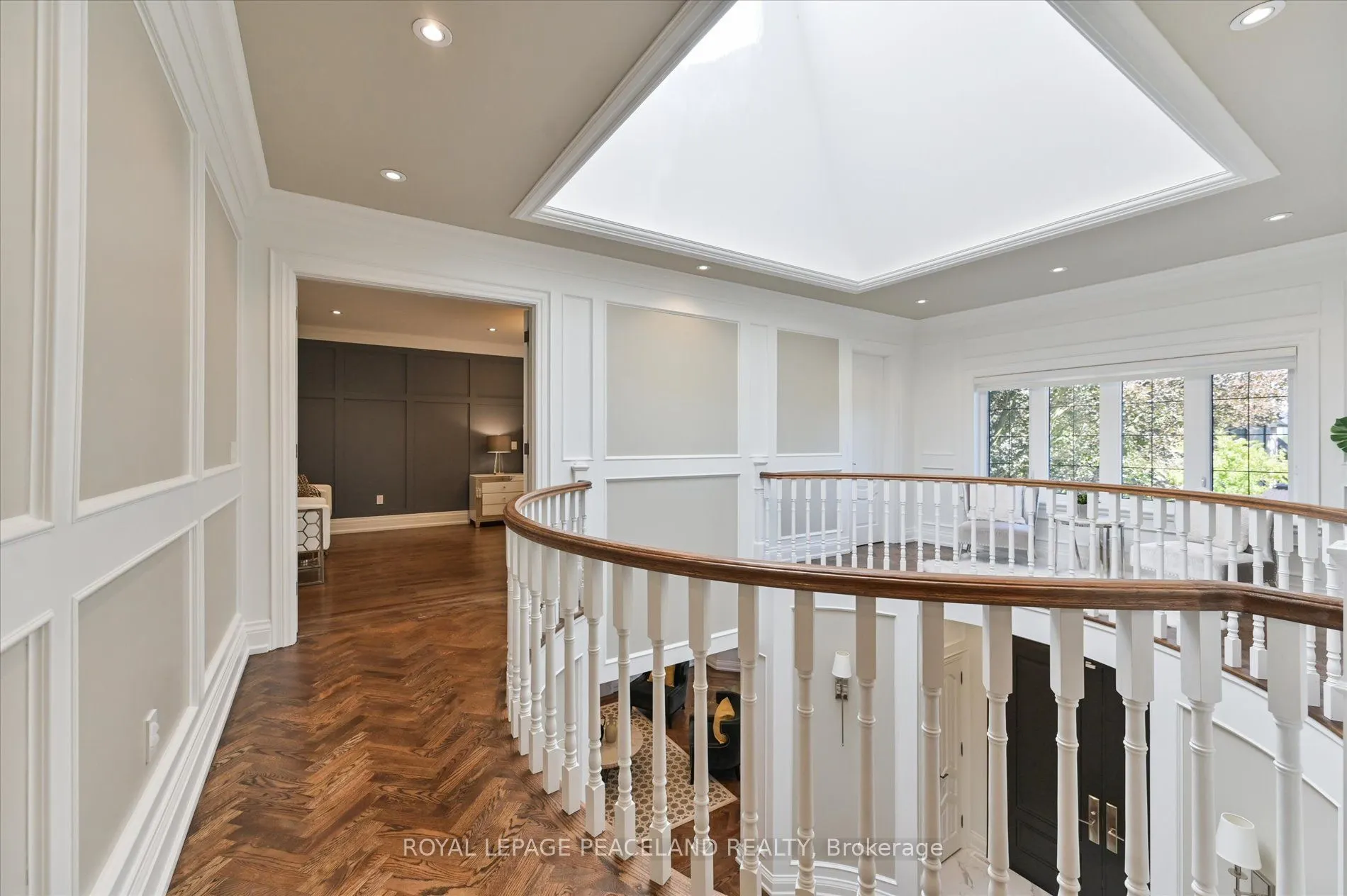 2 Flaremore Crescent