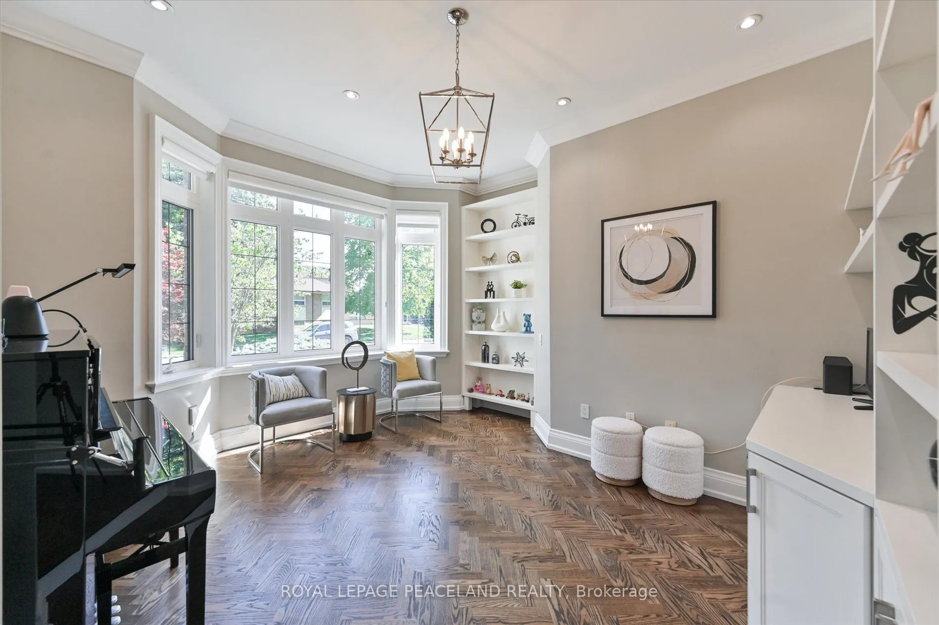 2 Flaremore Crescent