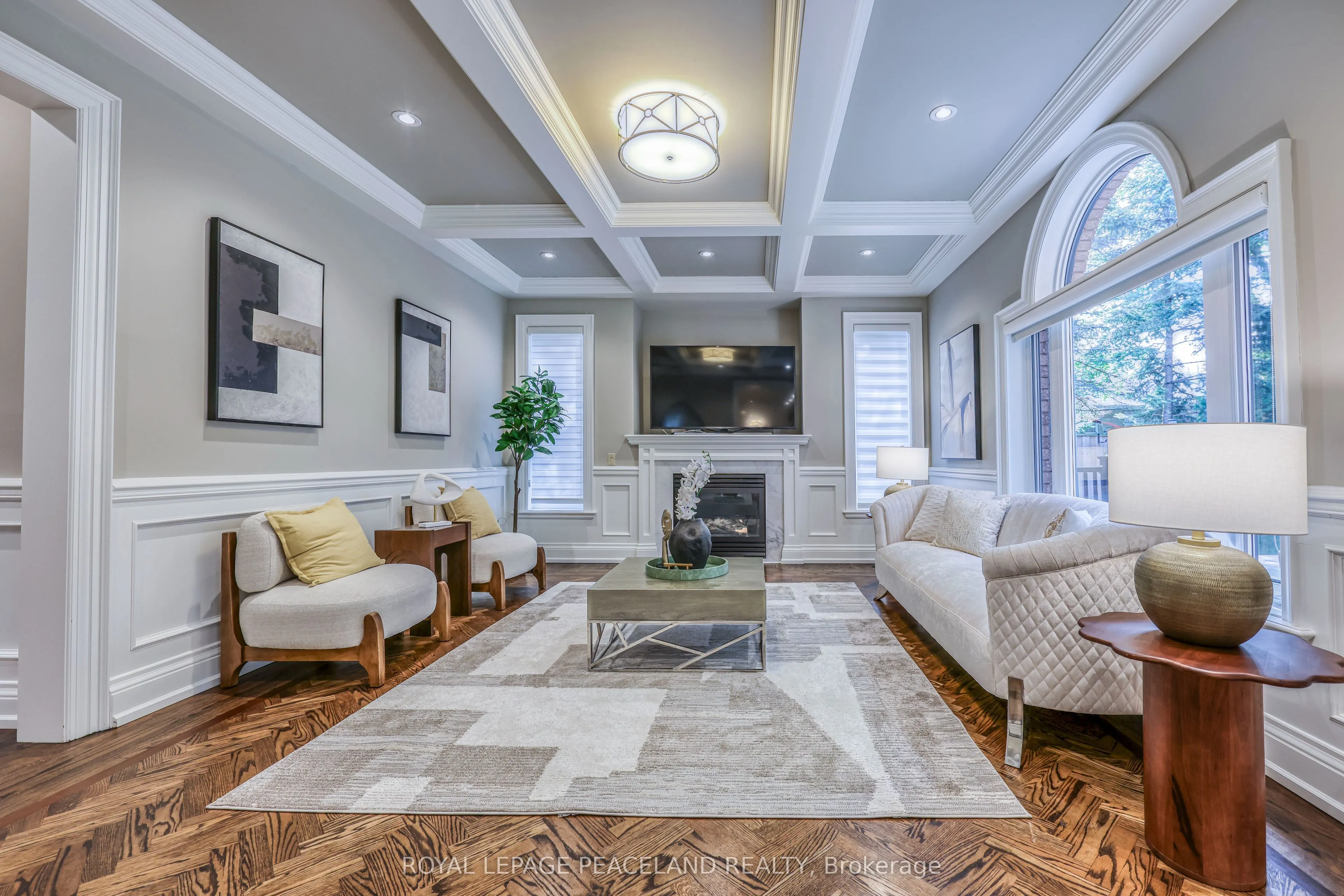 2 Flaremore Crescent