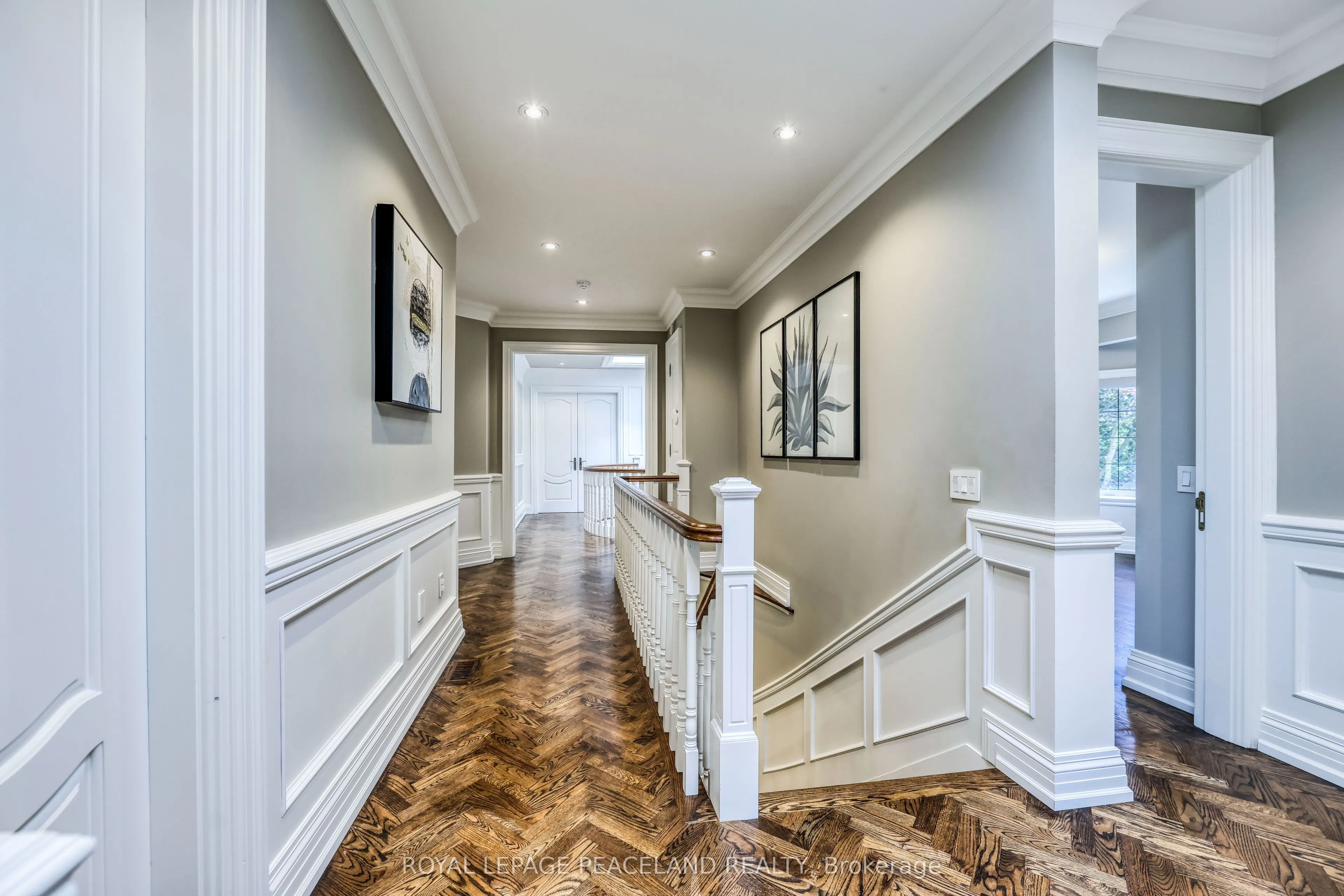 2 Flaremore Crescent