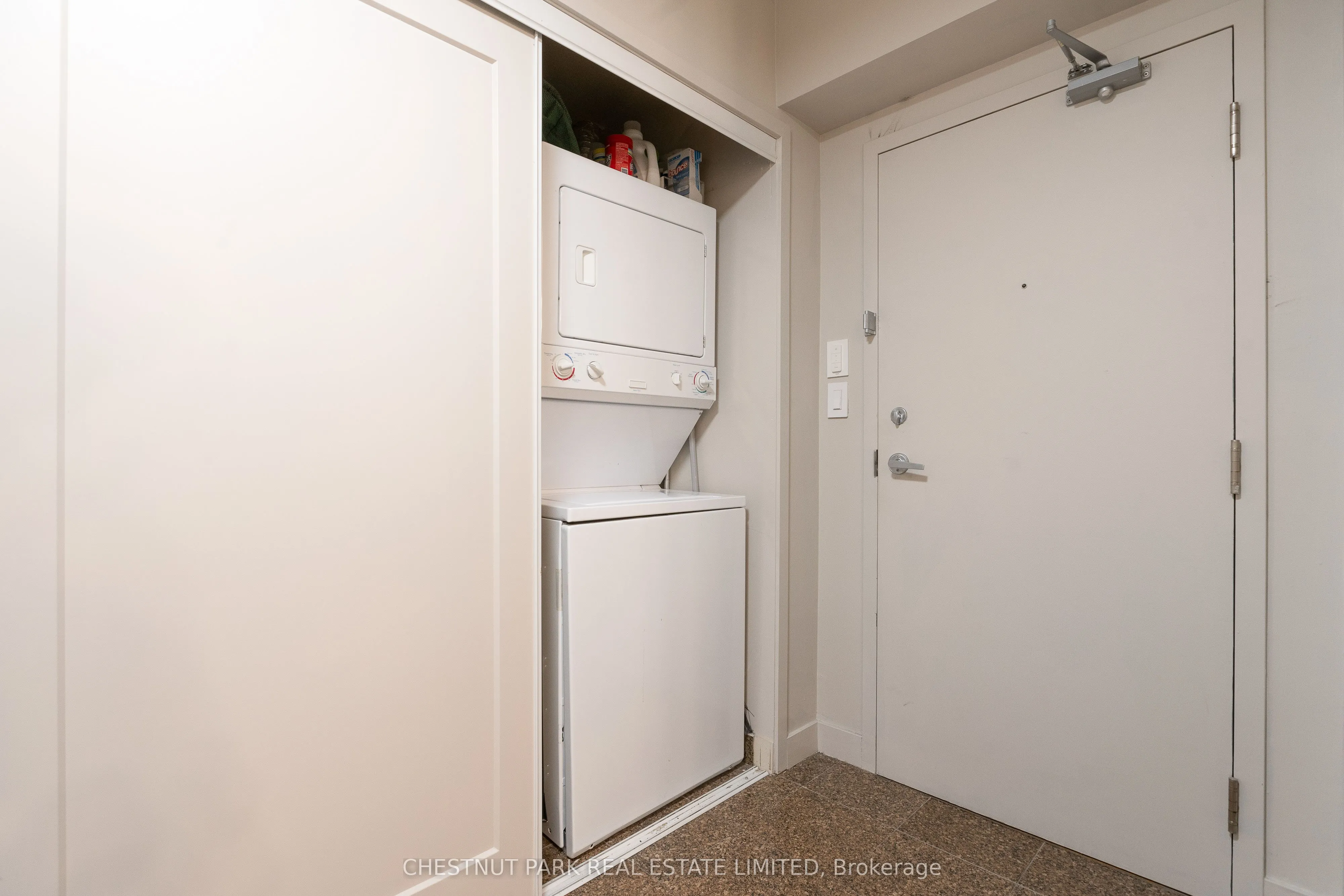 3 Navy Wharf Court, #2902