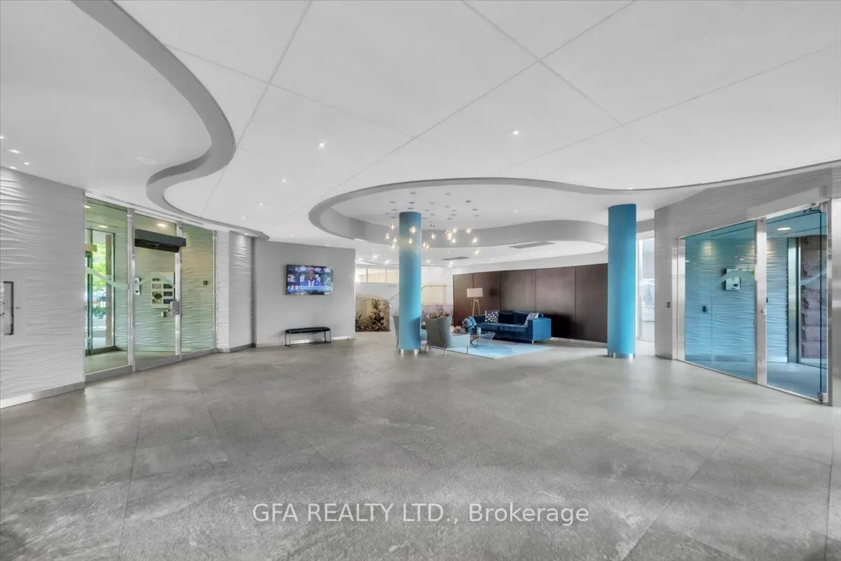 550 Queens Quay W, #318