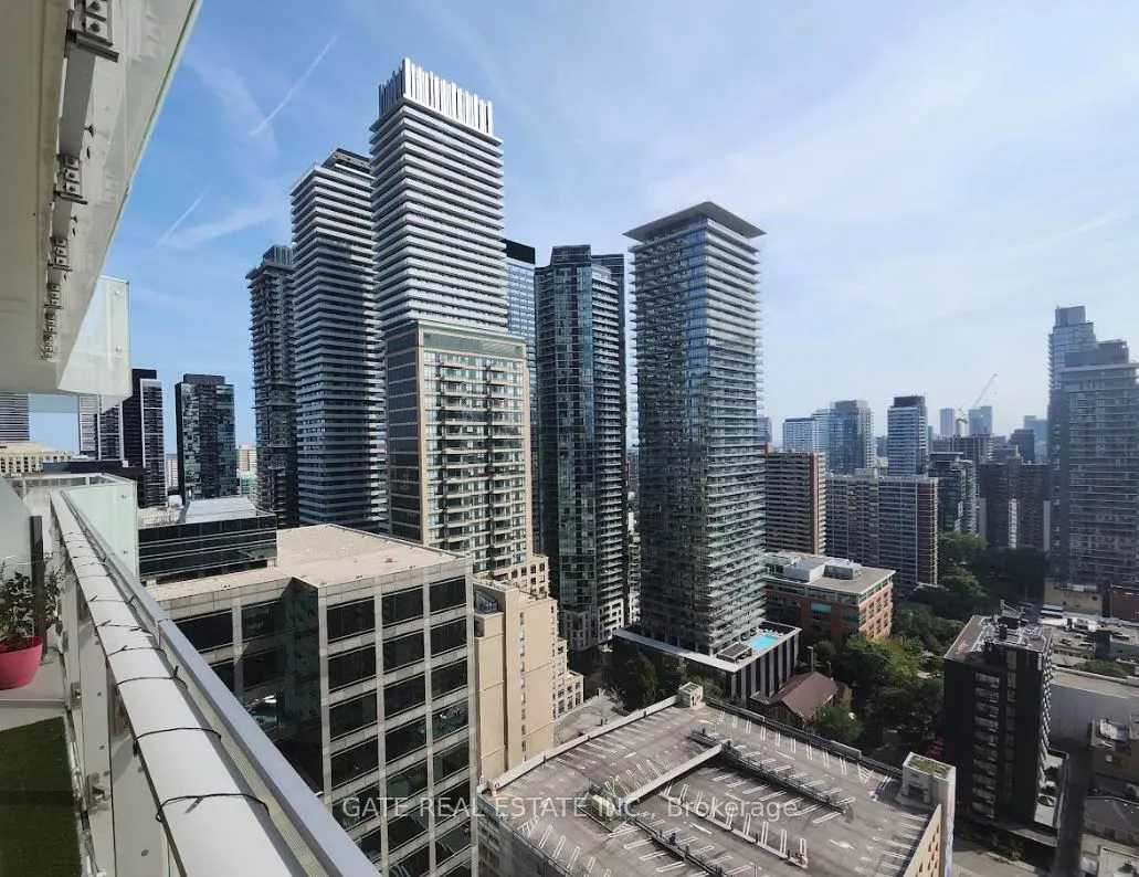 1 Bloor Street, #05