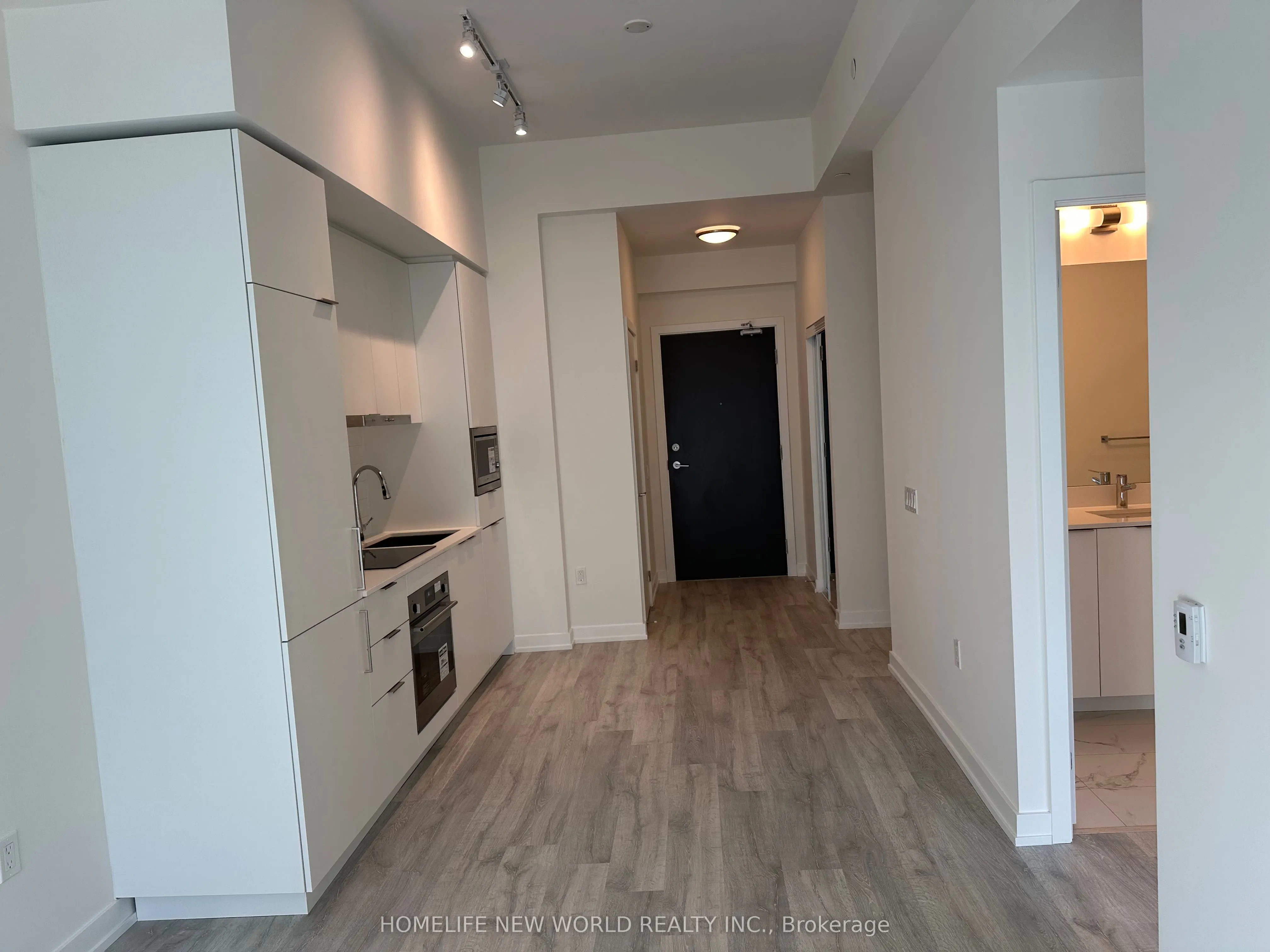 7 Golden Lion Heights, #N825