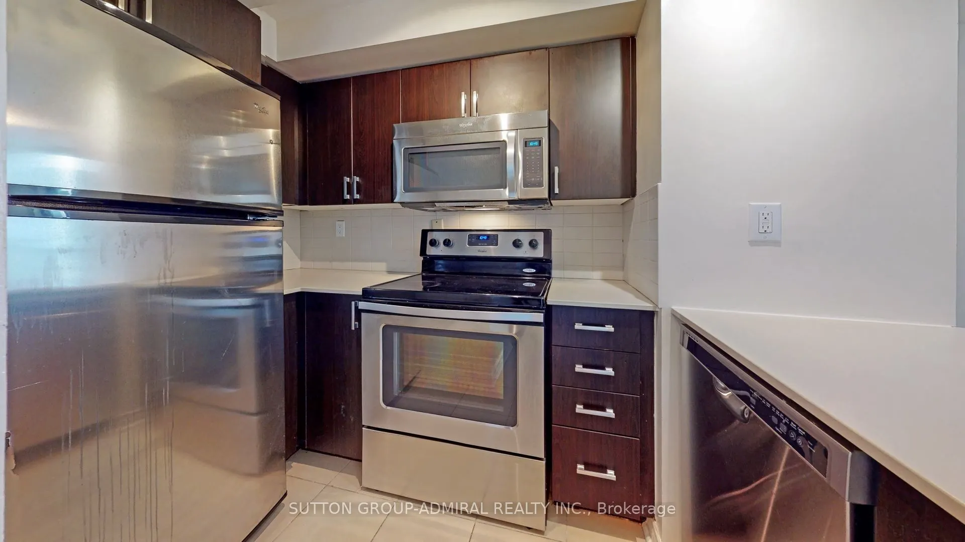 736 Bay Street, #2407