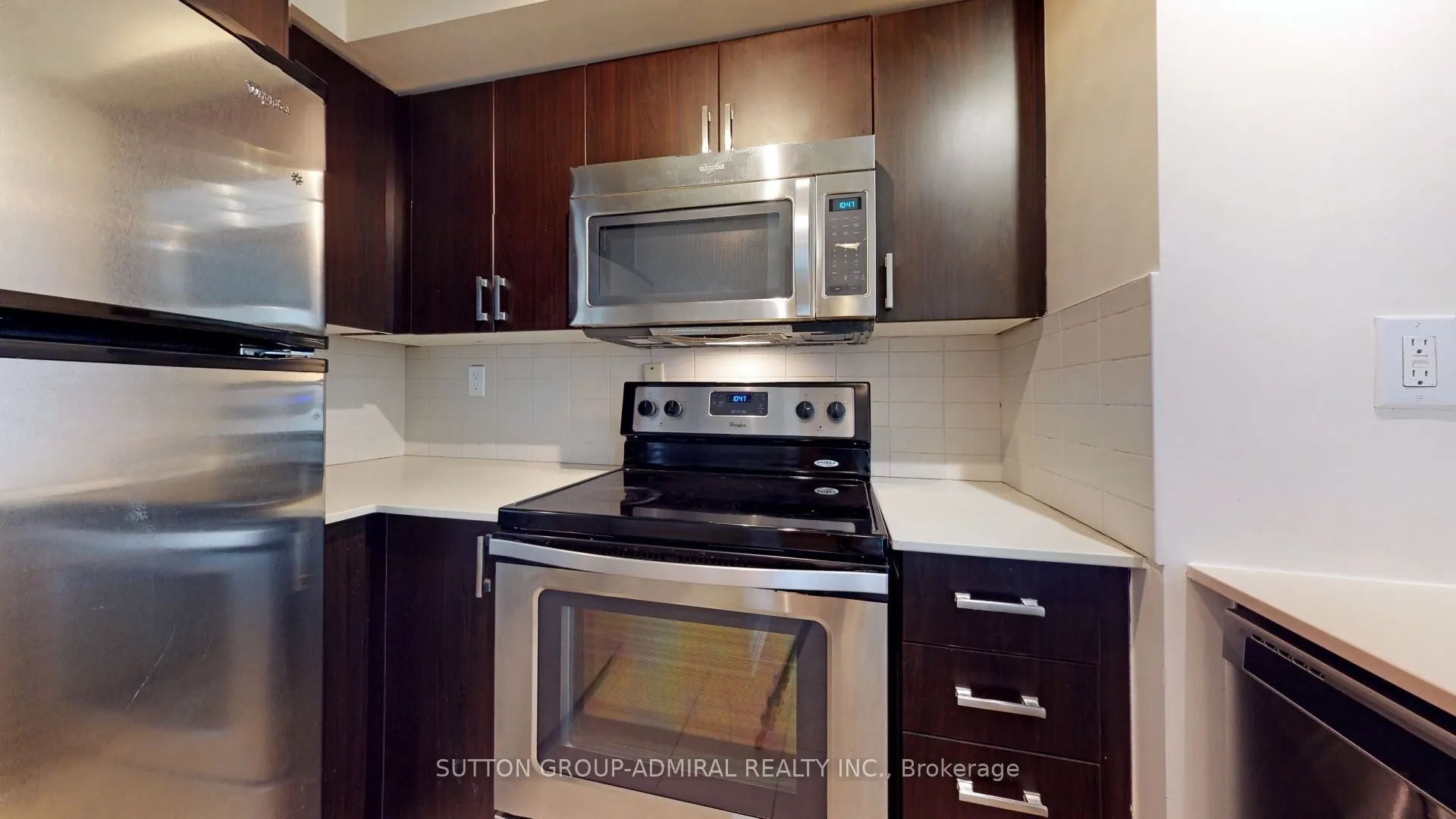 736 Bay Street, #2407
