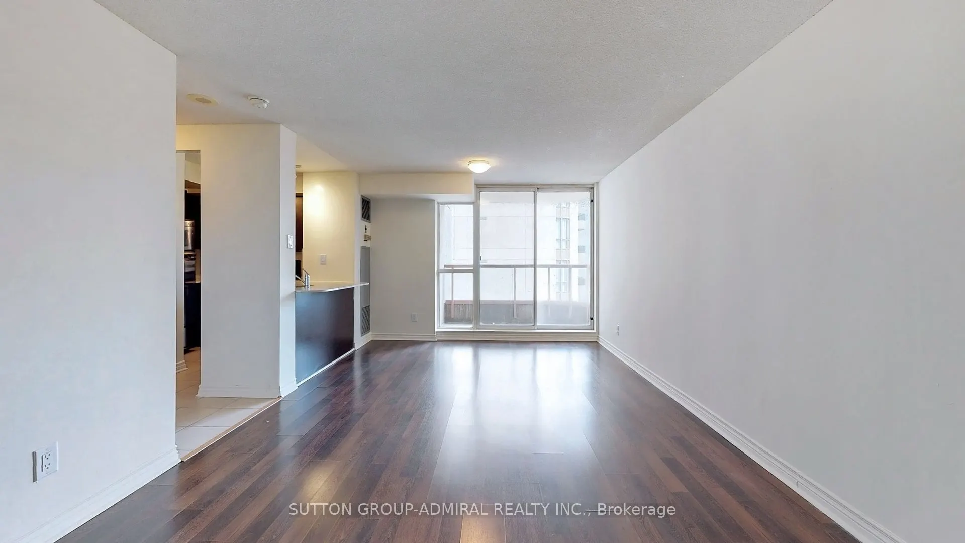 736 Bay Street, #2407