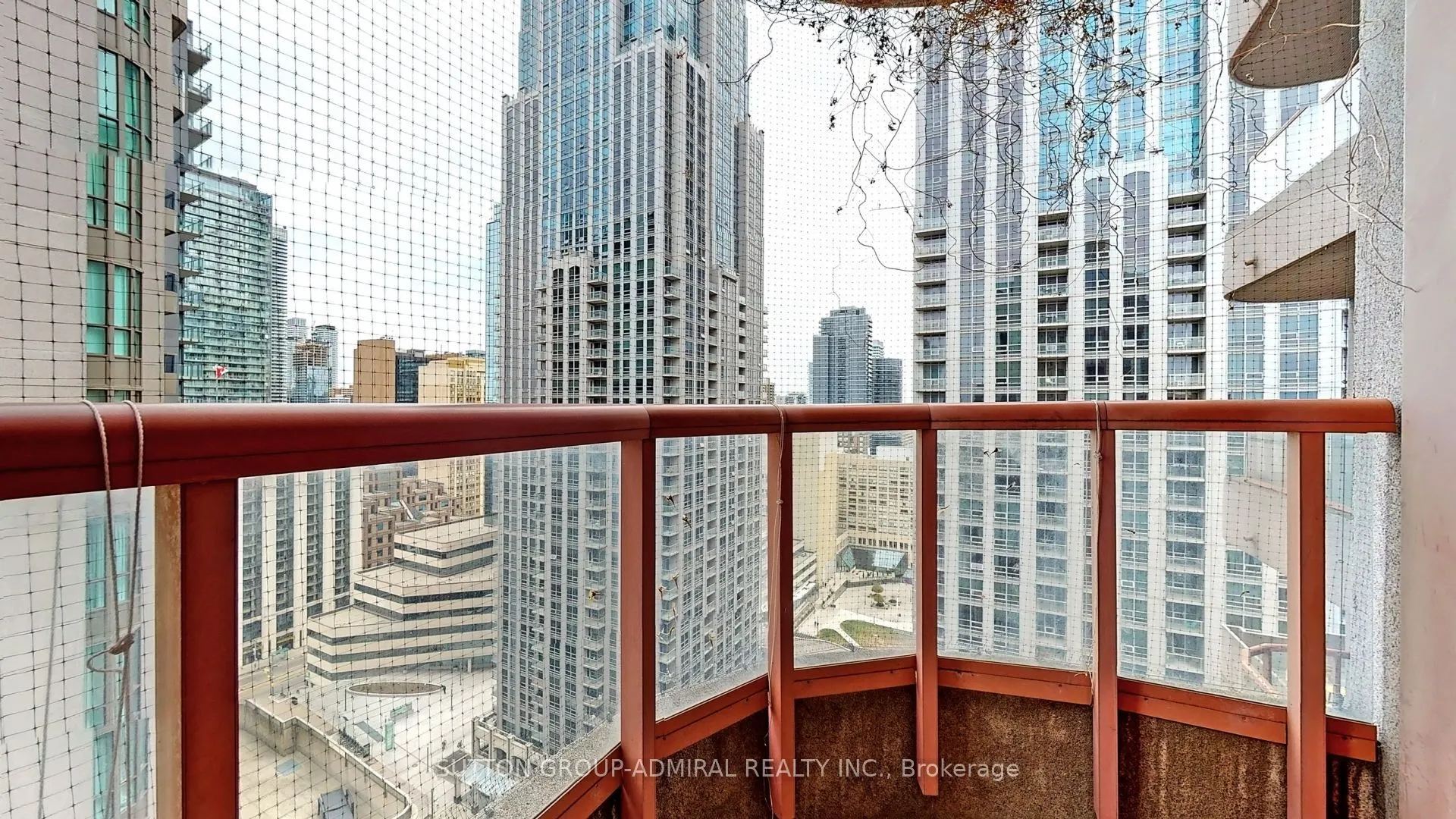 736 Bay Street, #2407
