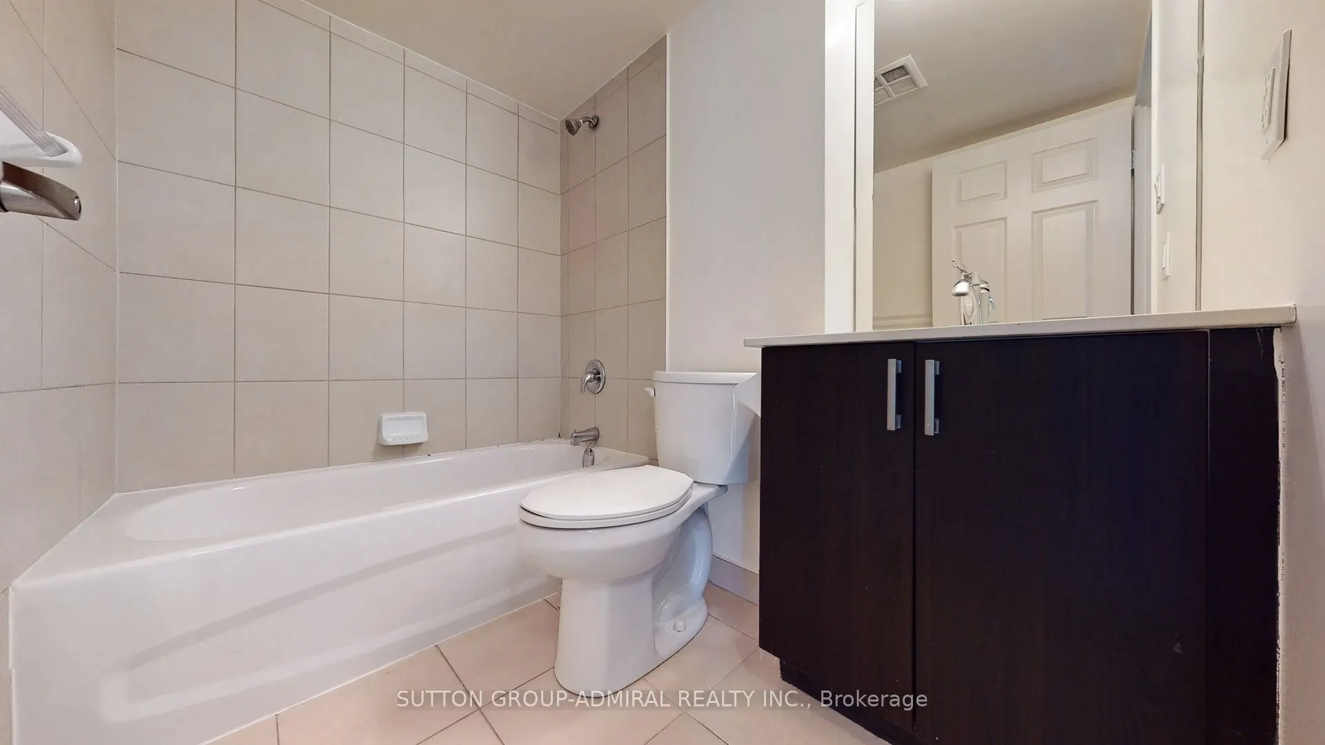 736 Bay Street, #2407