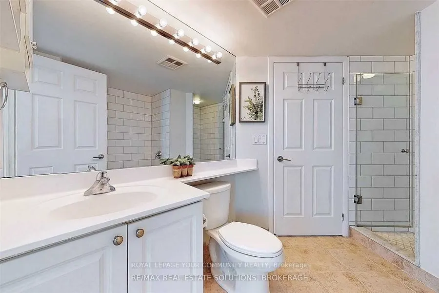 219 Fort York Boulevard, #1808