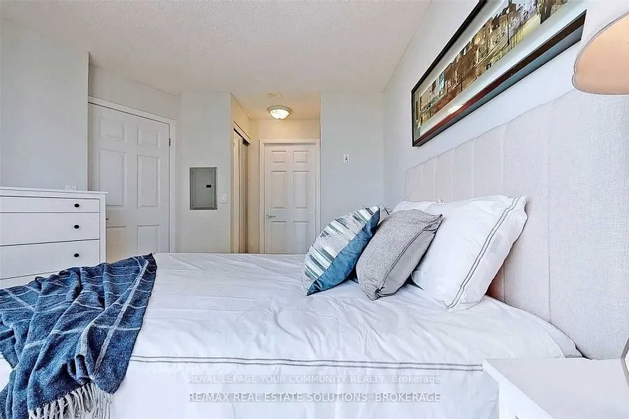 219 Fort York Boulevard, #1808