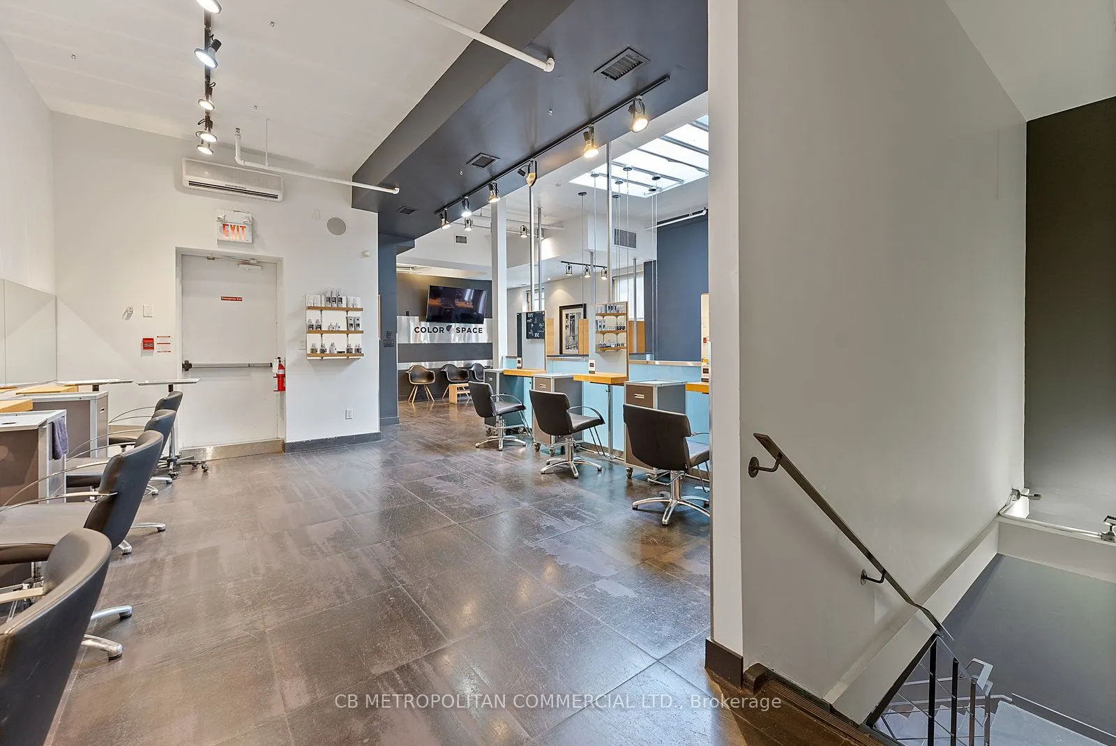 269 Queen Street W