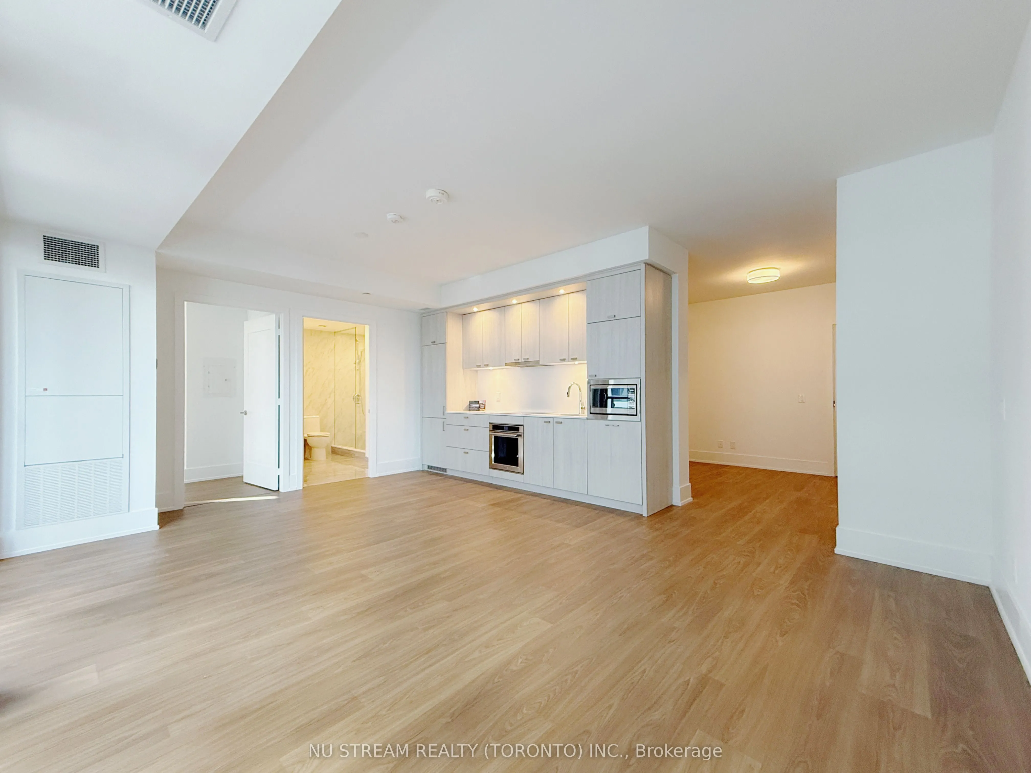 115 Denison Avenue, #620