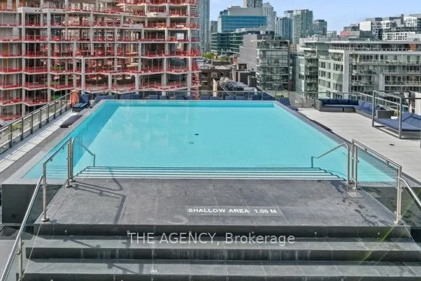 560 King Street W, #1011