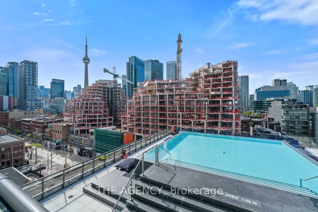 560 King Street W, #1011