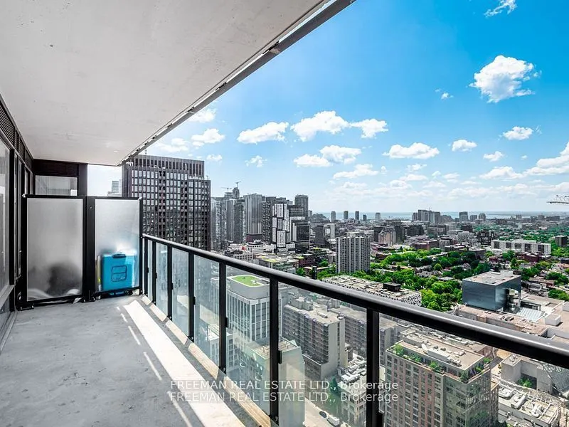 488 University Avenue, #2512