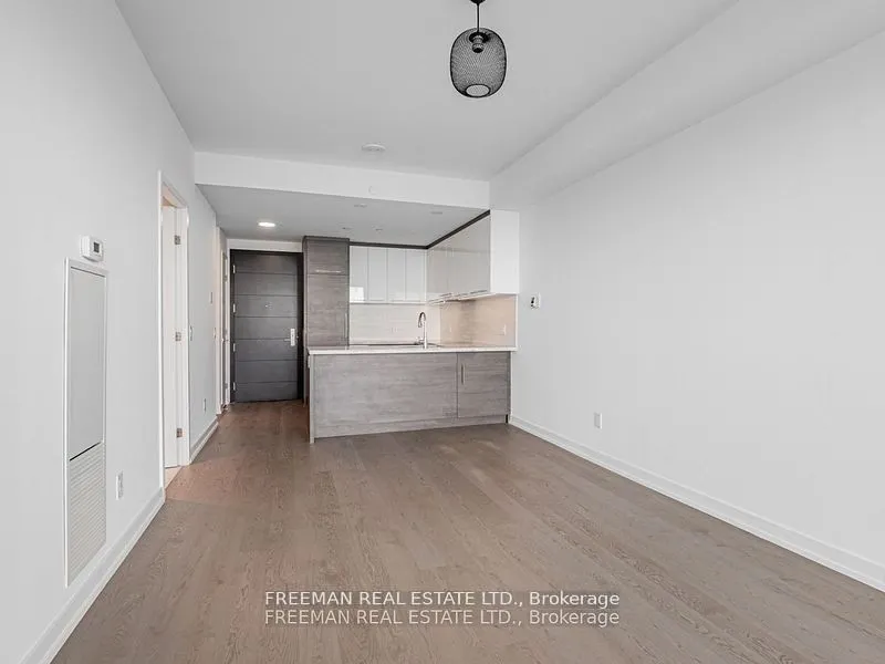488 University Avenue, #2512