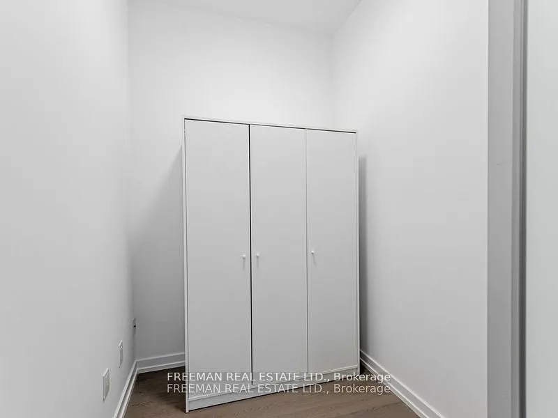 488 University Avenue, #2512