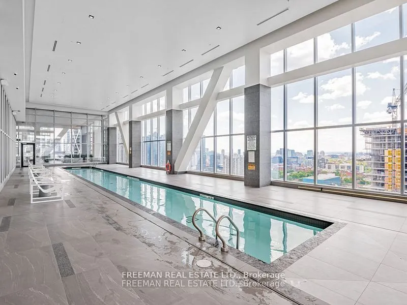 488 University Avenue, #2512