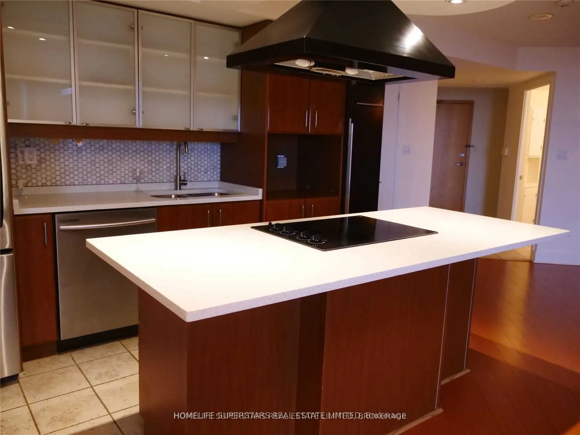 550 Queens Quay W, #708