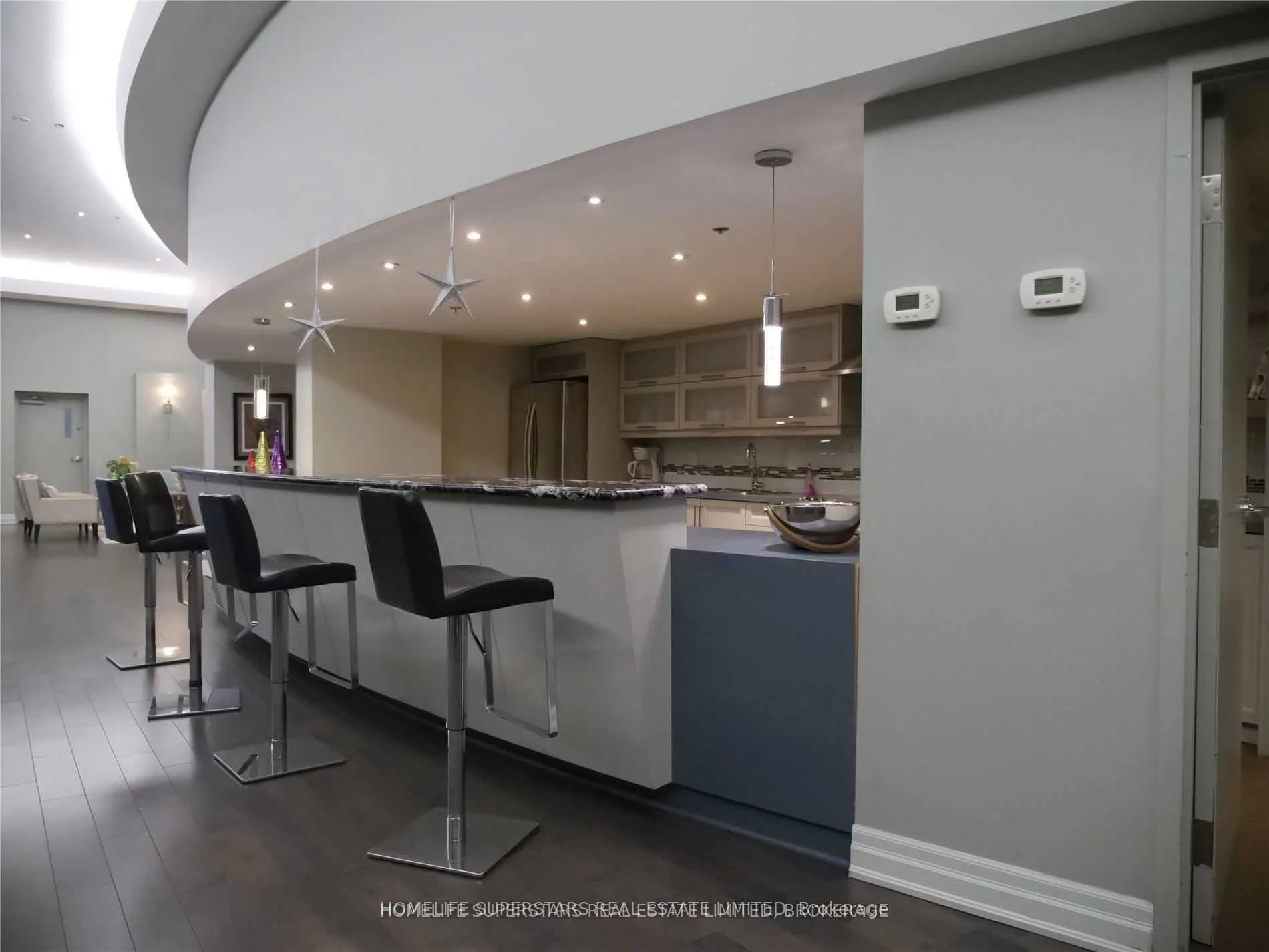 550 Queens Quay W, #708