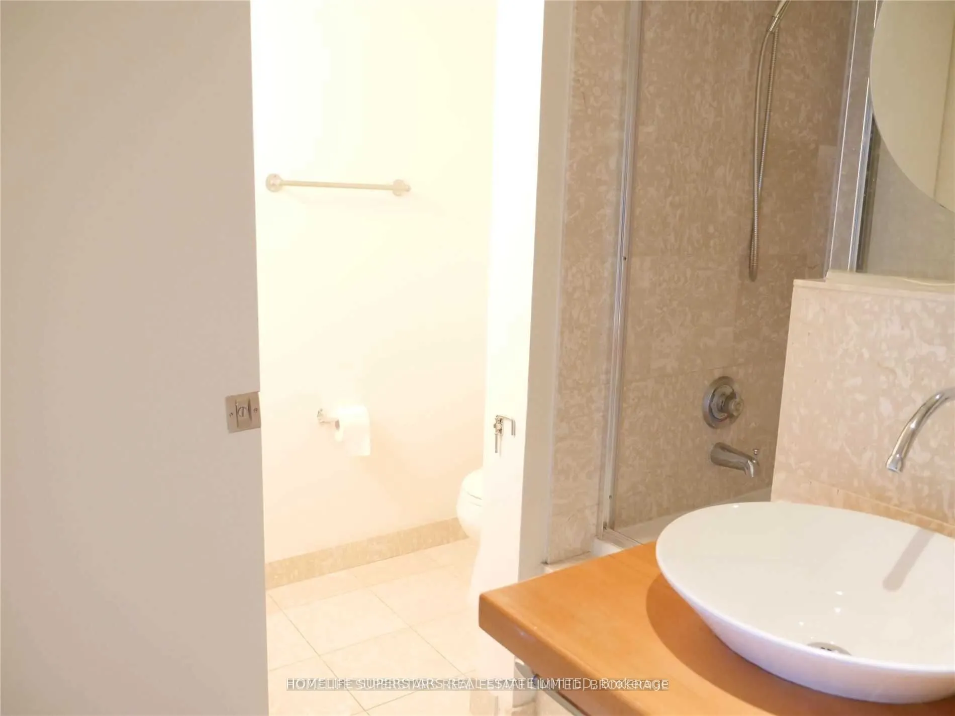 550 Queens Quay W, #708