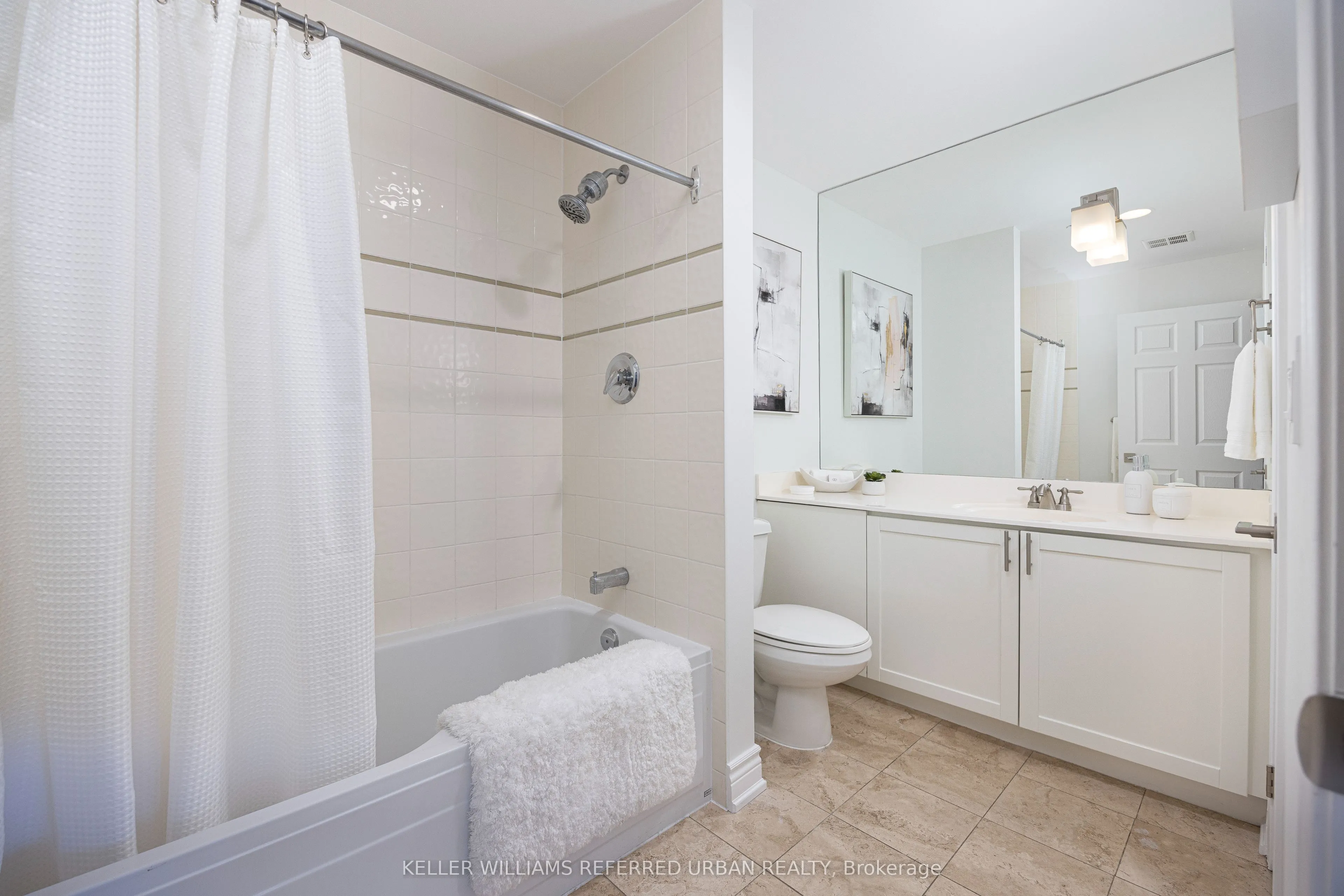 980 Yonge Street, #406
