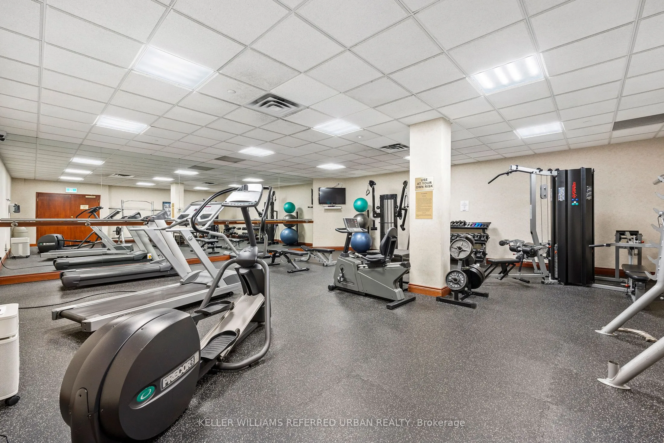980 Yonge Street, #406
