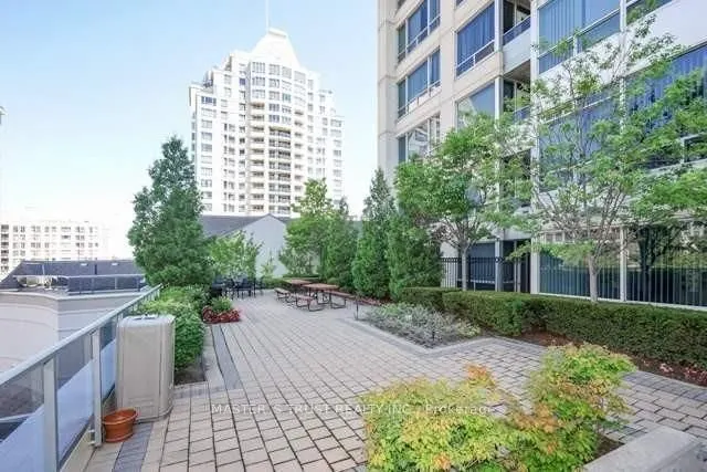 3 Rean Drive, #509