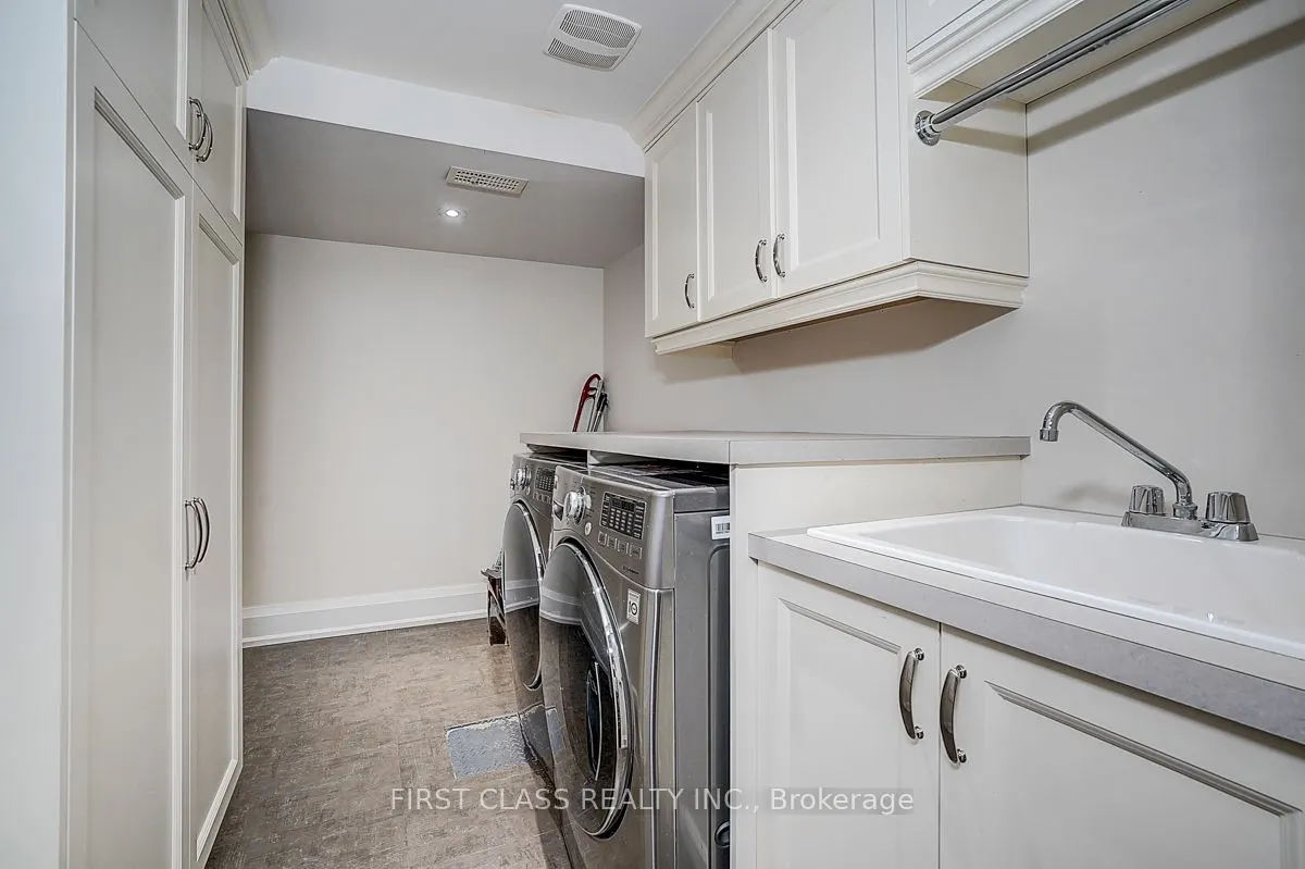 62B Oriole Road