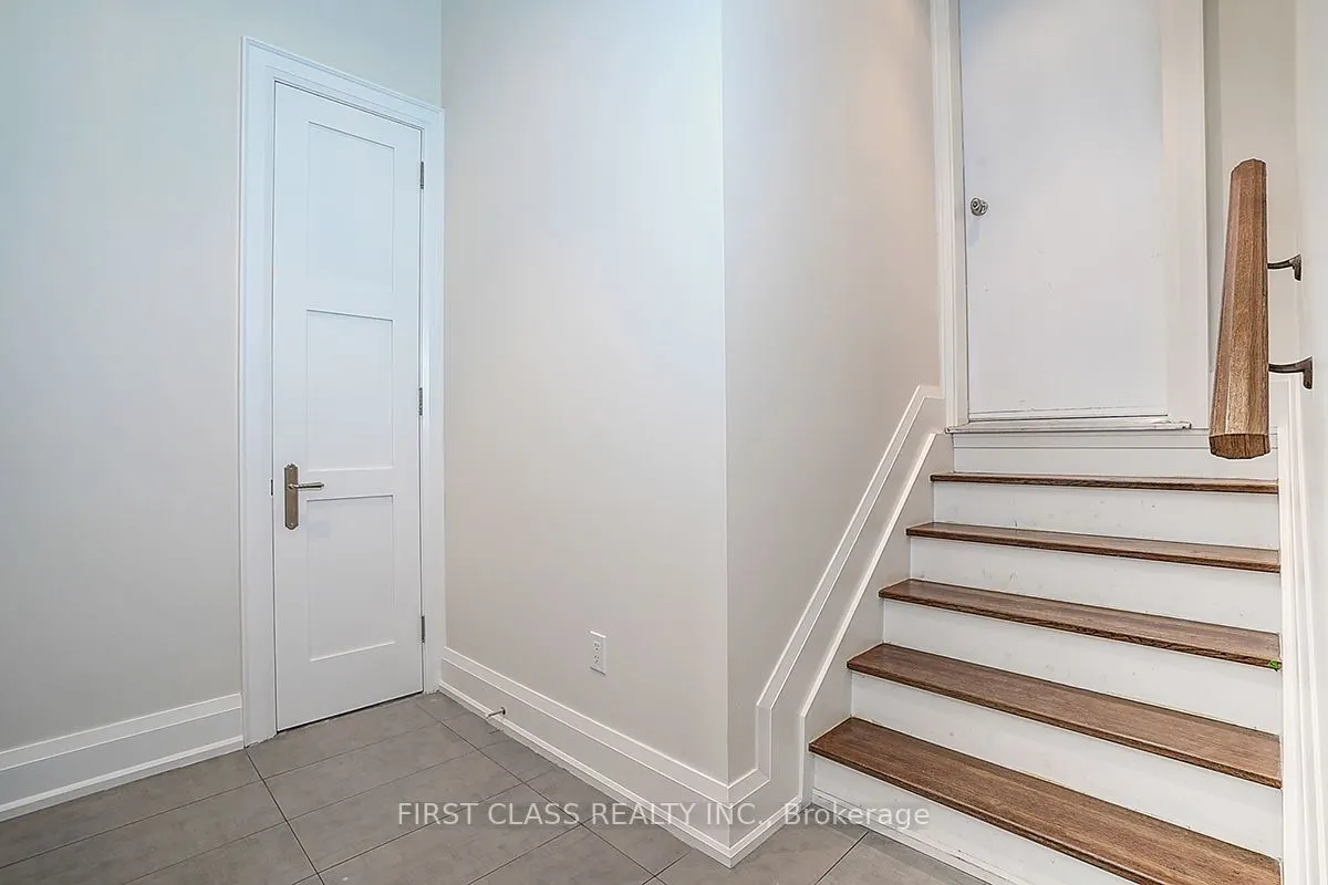 62B Oriole Road