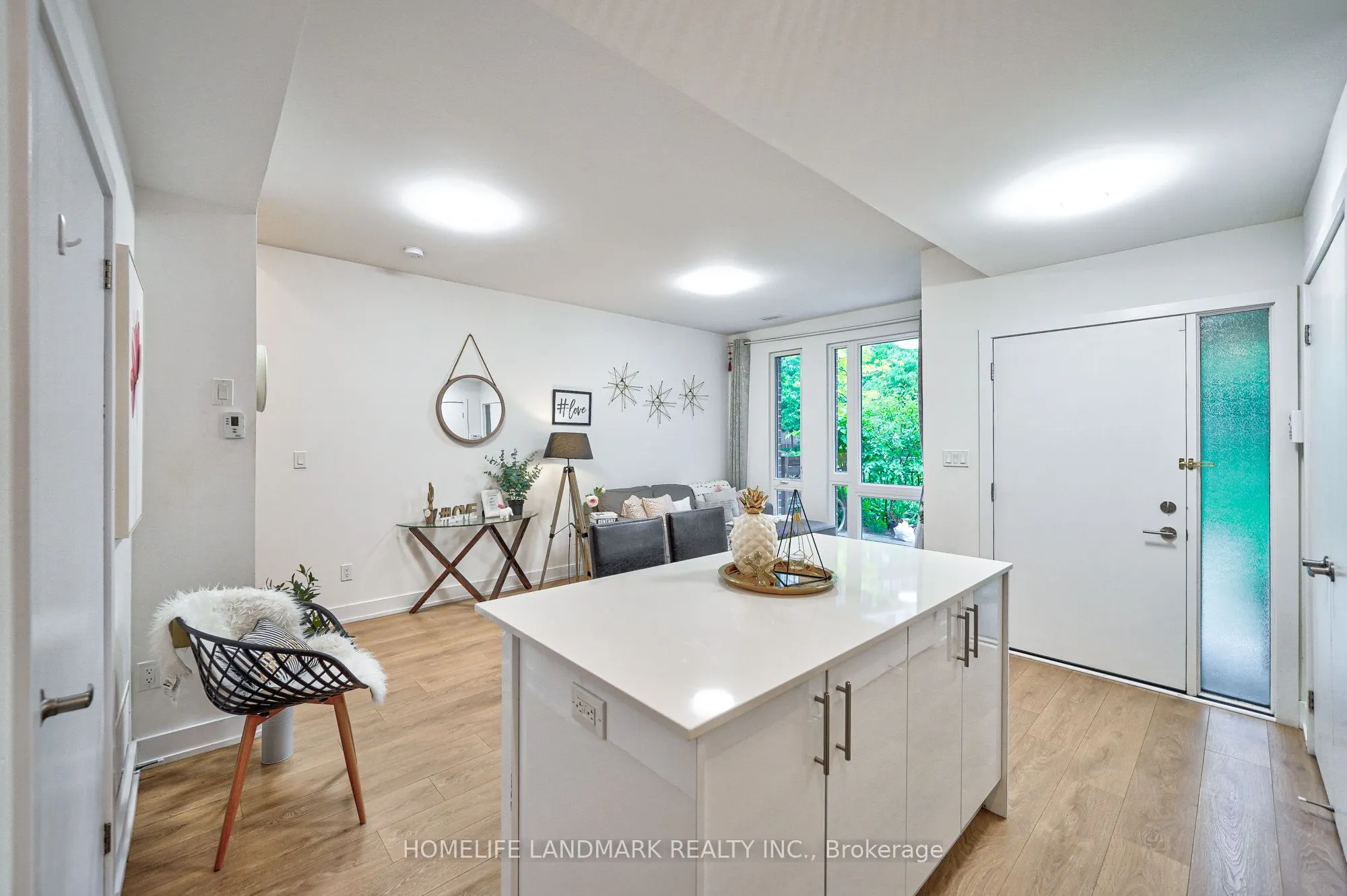 128 Fairview Mall Drive, #107